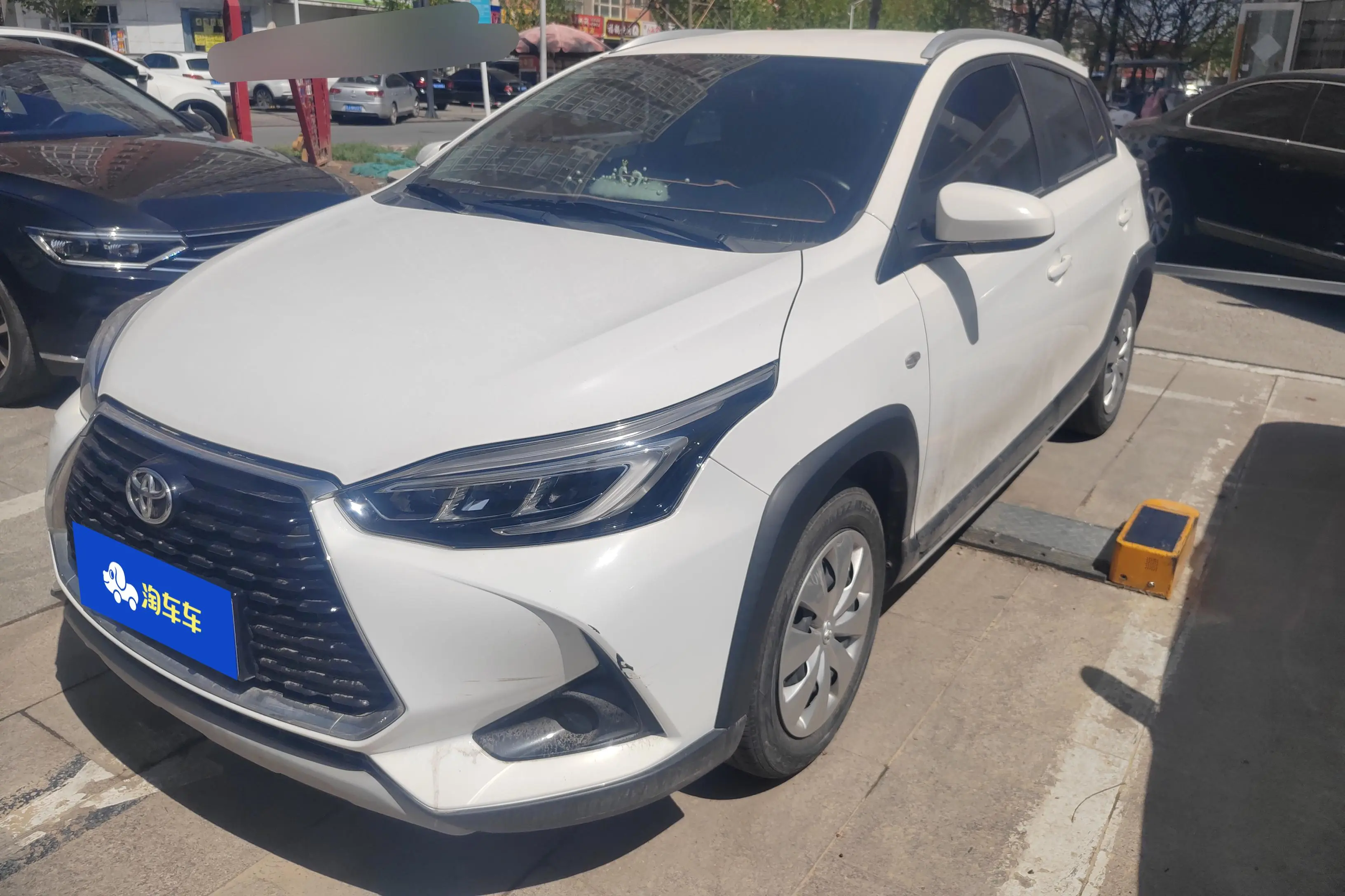 Toyota Yaris L