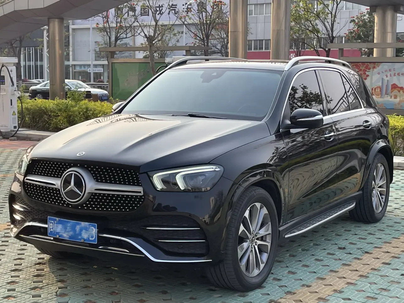 Mercedes-Benz GLE (Imported)