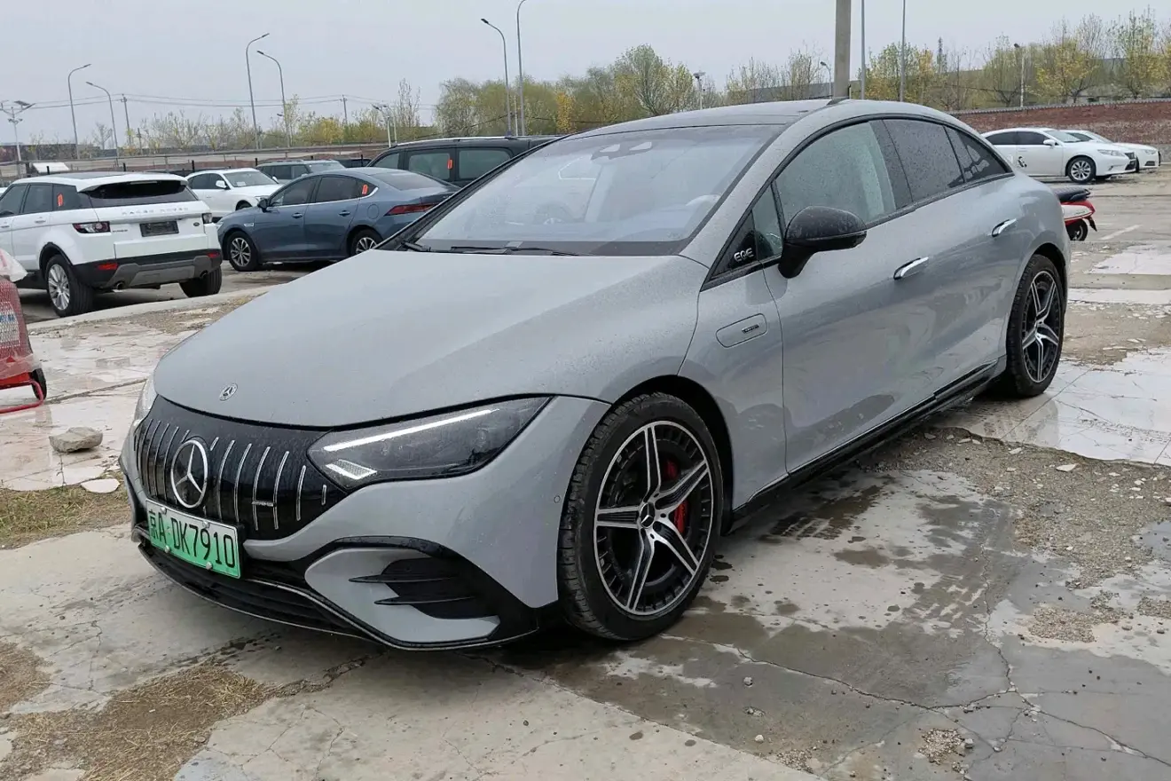 Mercedes-Benz EQE AMG