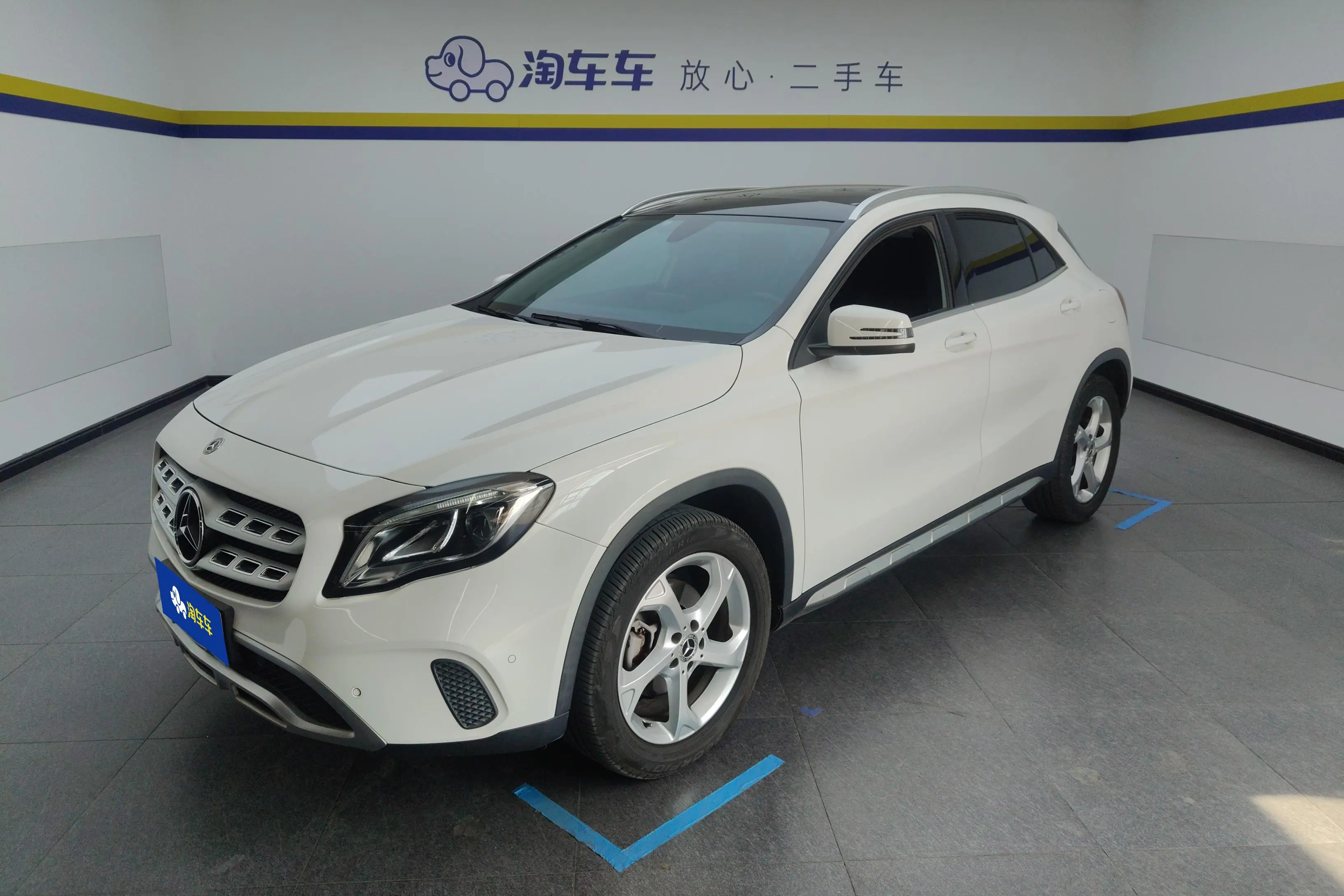 Mercedes-Benz GLA