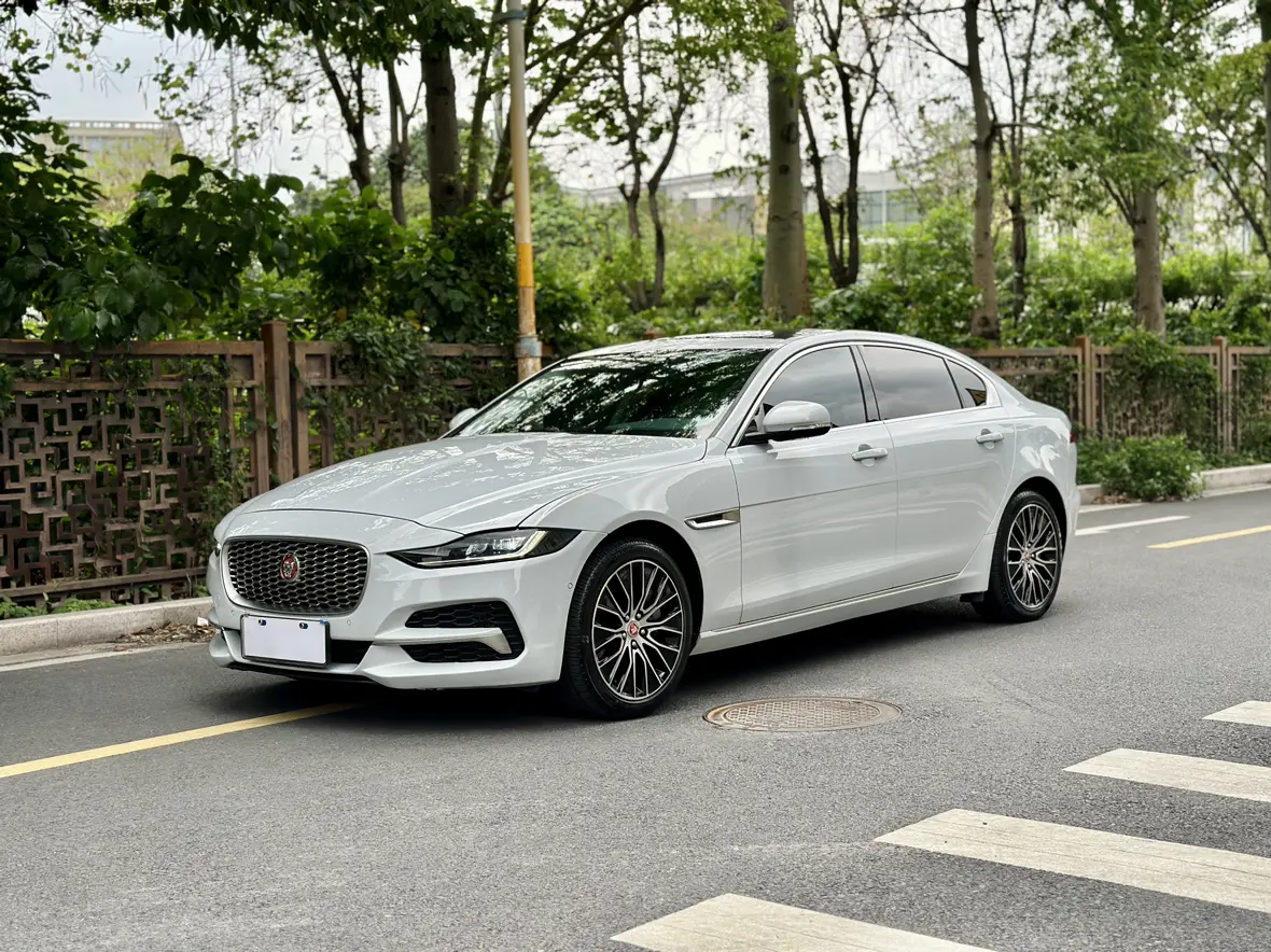 Jaguar XEL