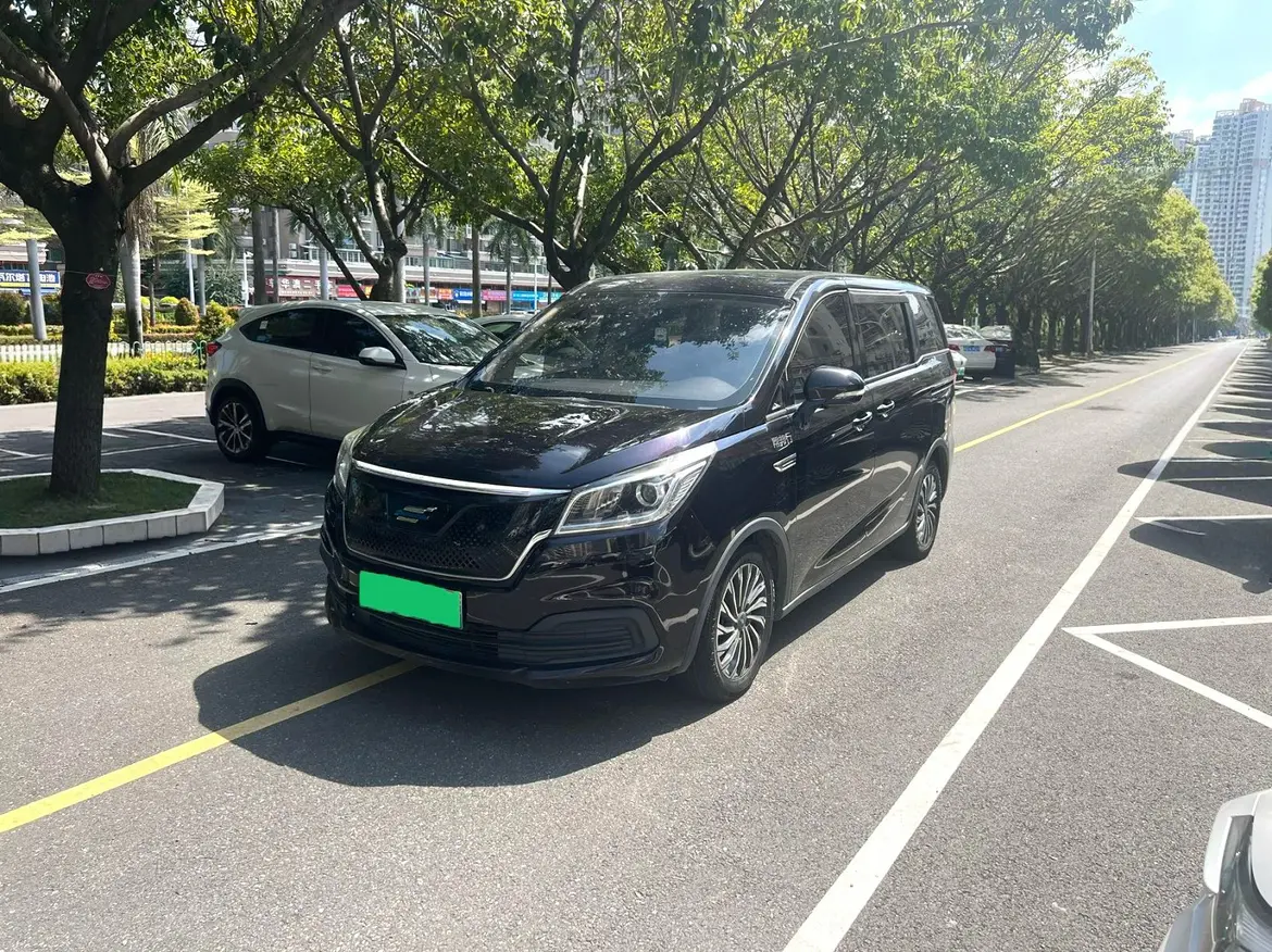 Oshan Changan Auchan Keshan EV