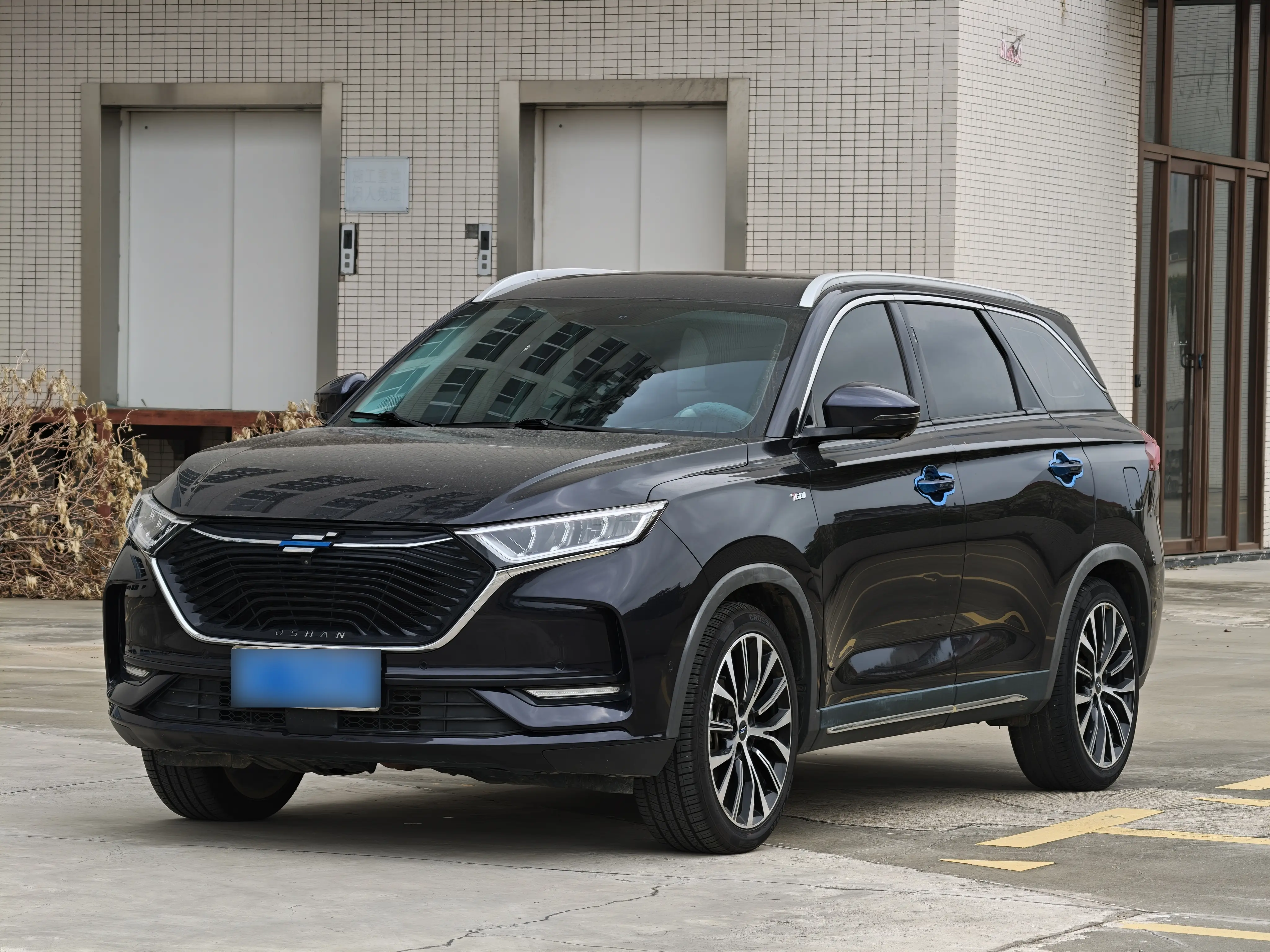 Oshan Changan Auchan X7