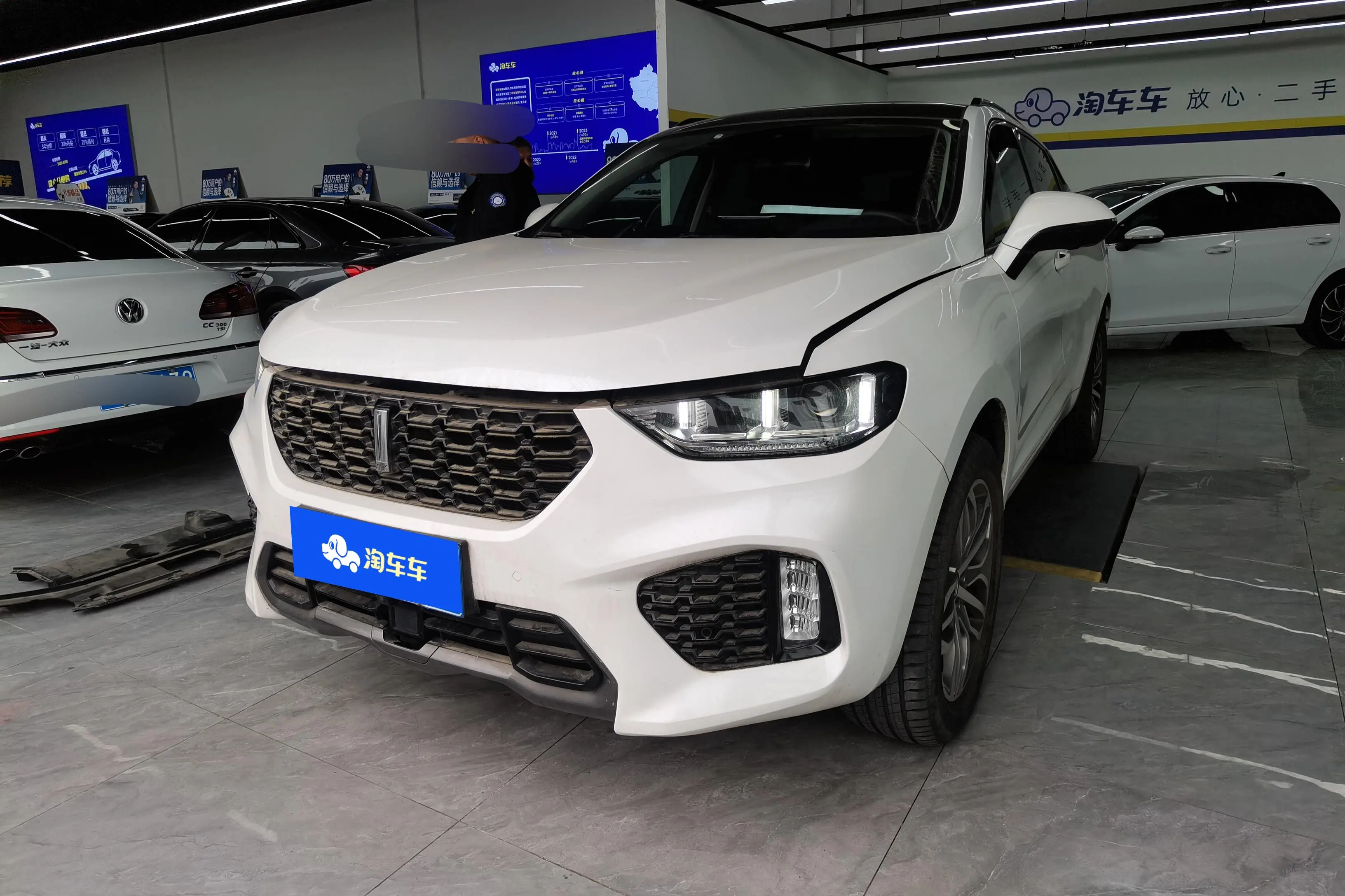 Wey Wei brand VV5