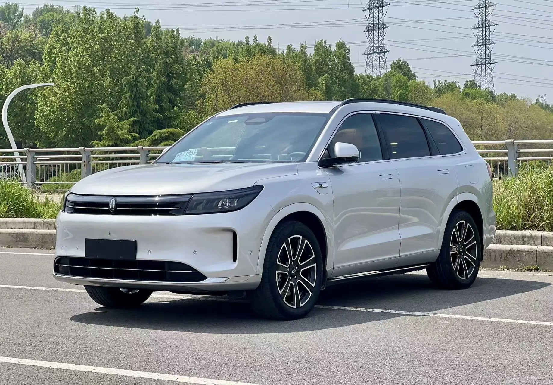 AITO M7