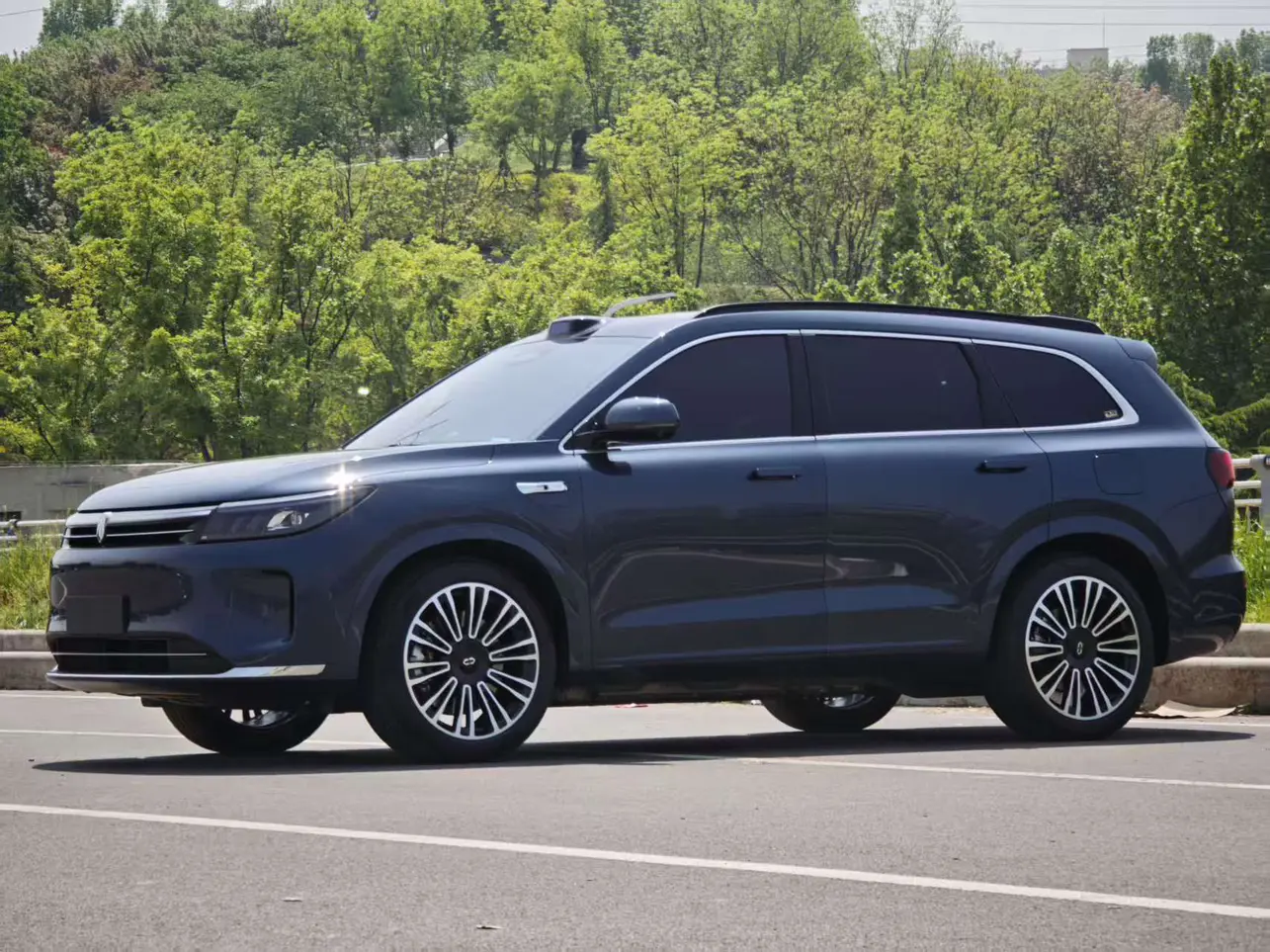 AITO M7