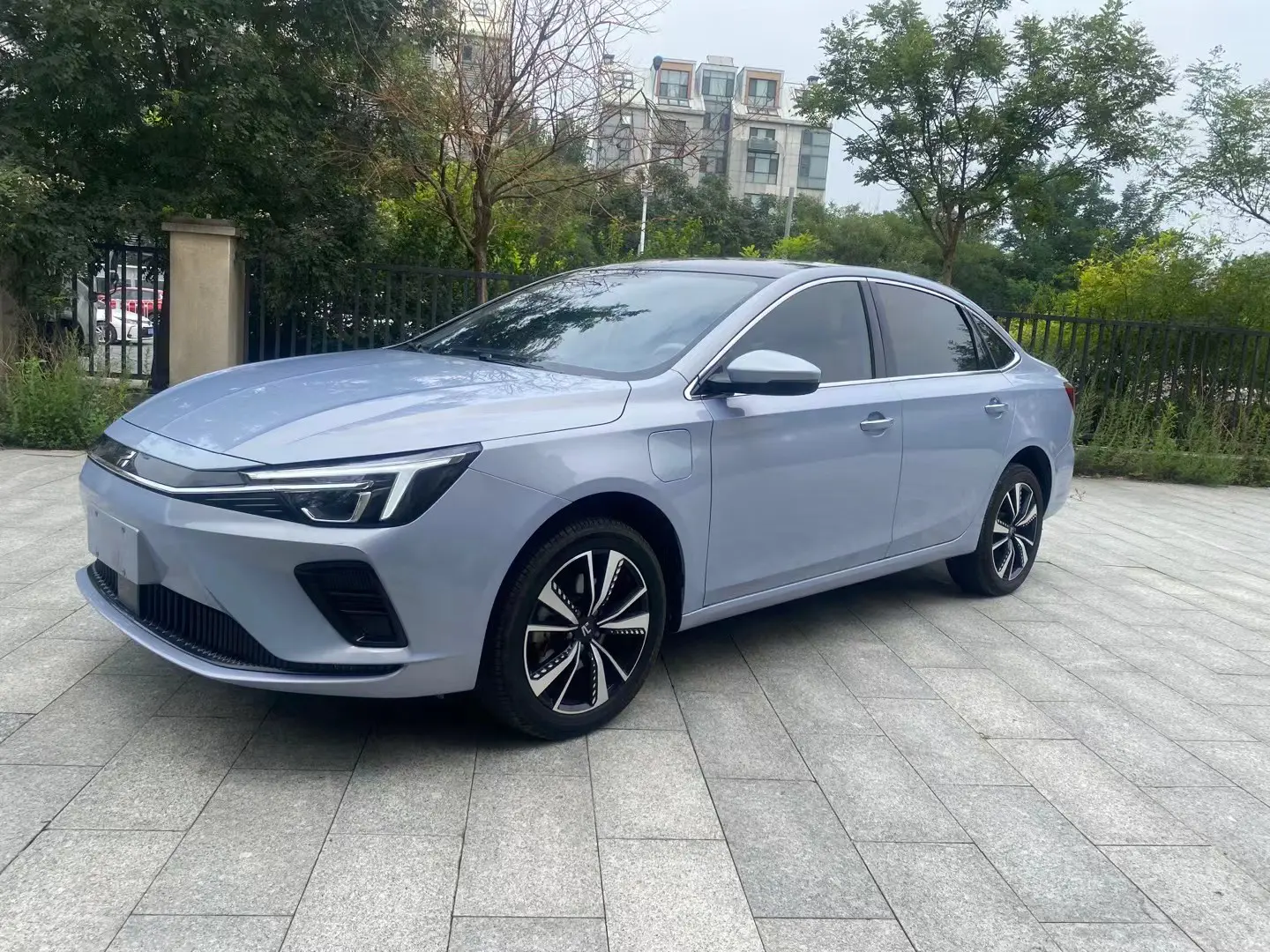 Rising Auto Feifan ER6