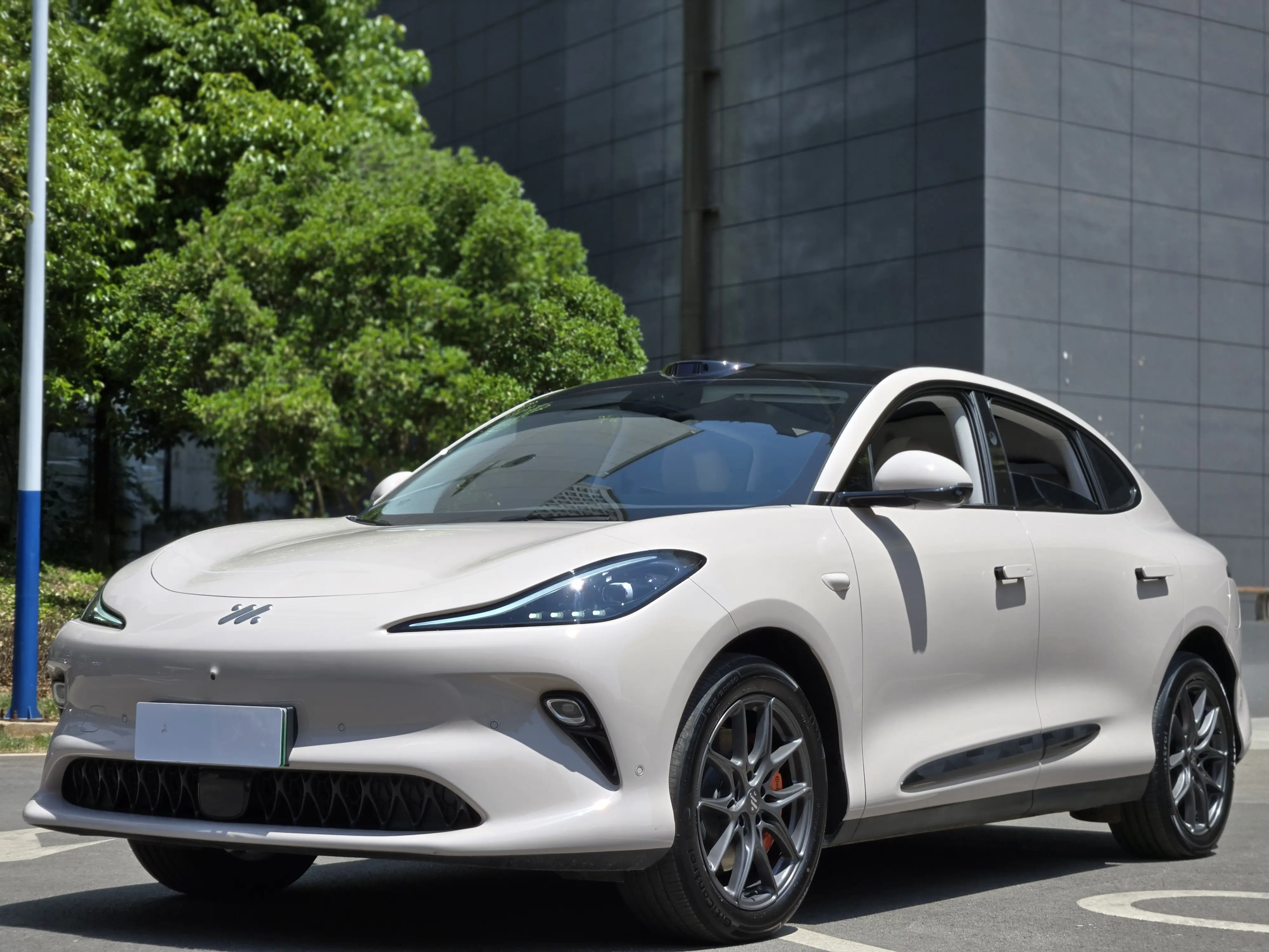 Zhiji LS6