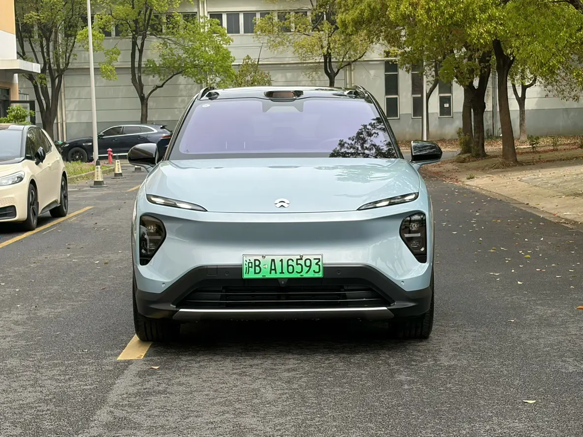 NIO ES7