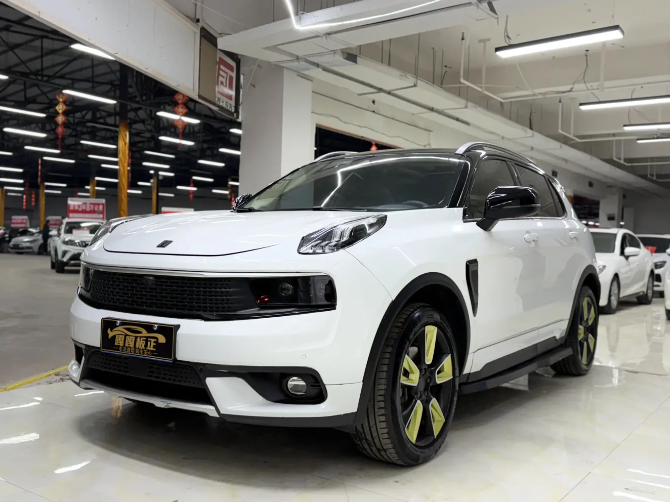 Lynk & Co 01