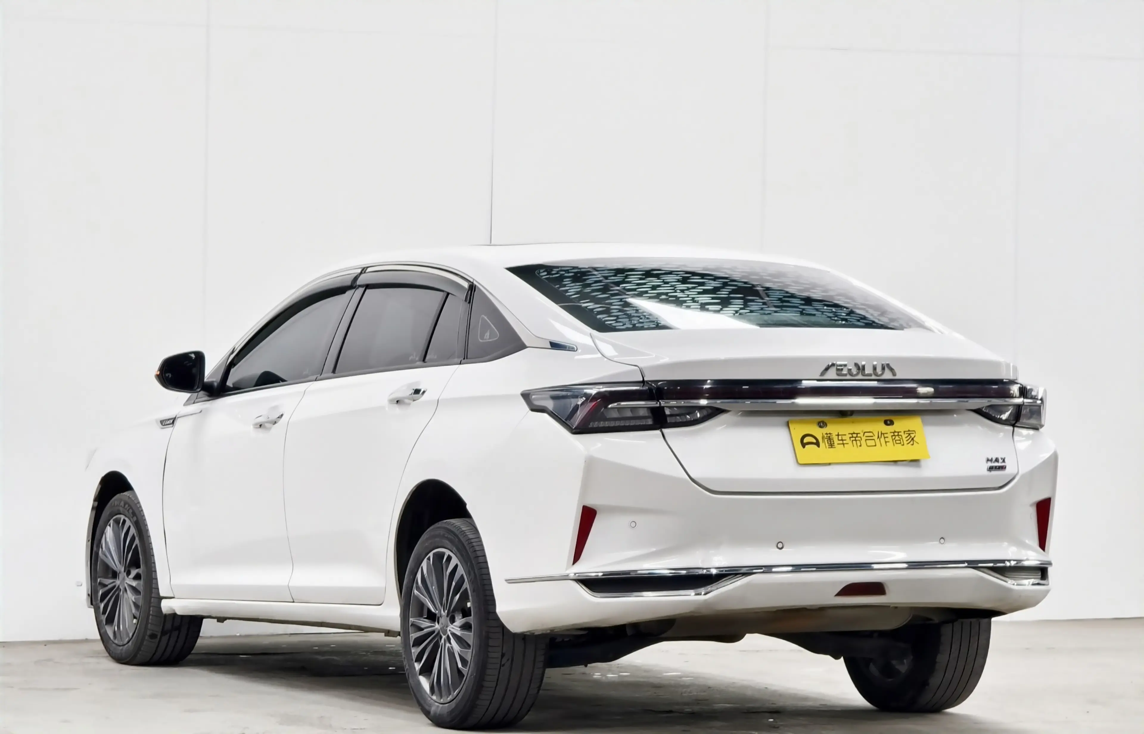 Dongfeng Yixuan MAX