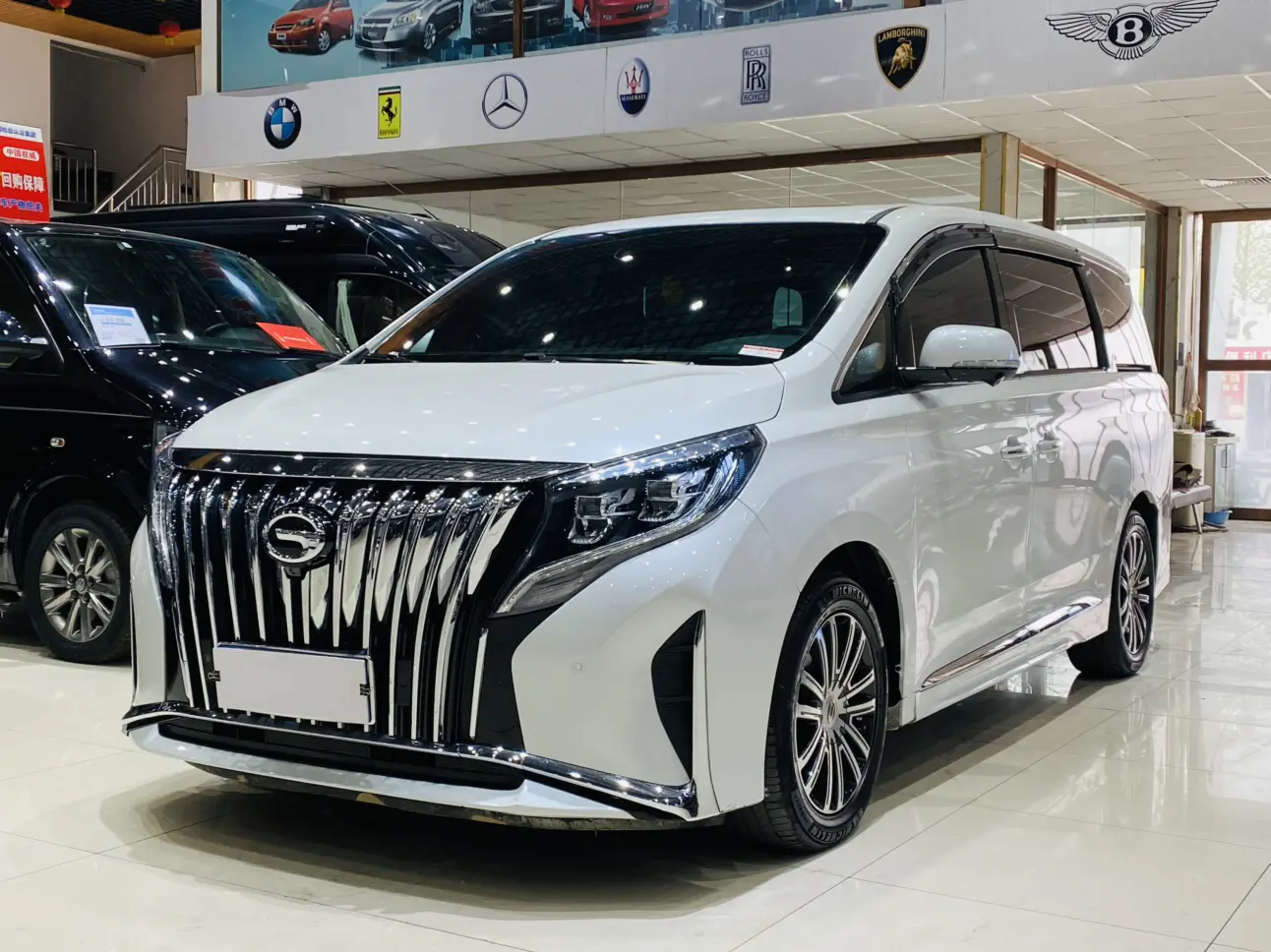 GAC Trumpchi M8