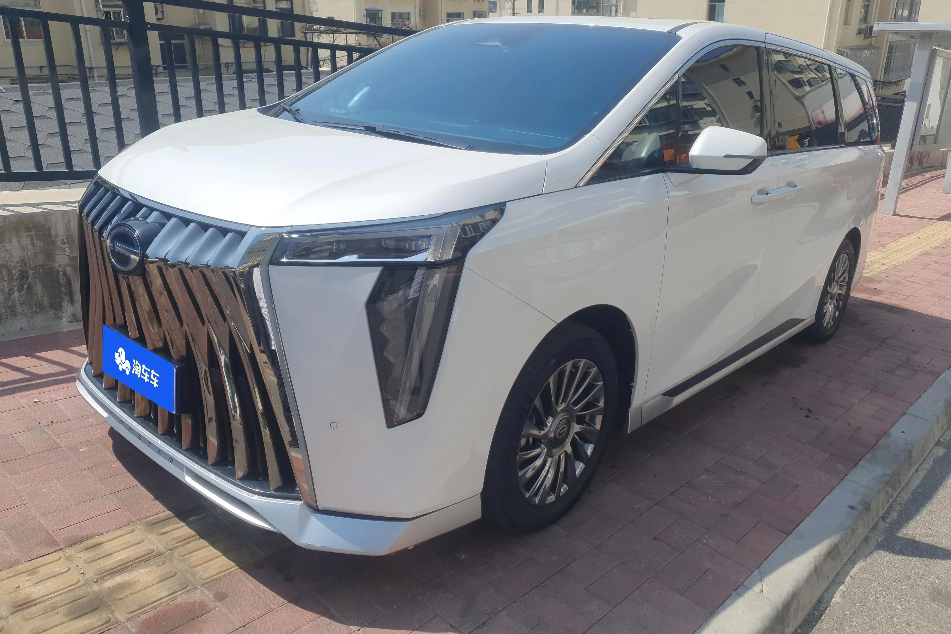 GAC Trumpchi M8