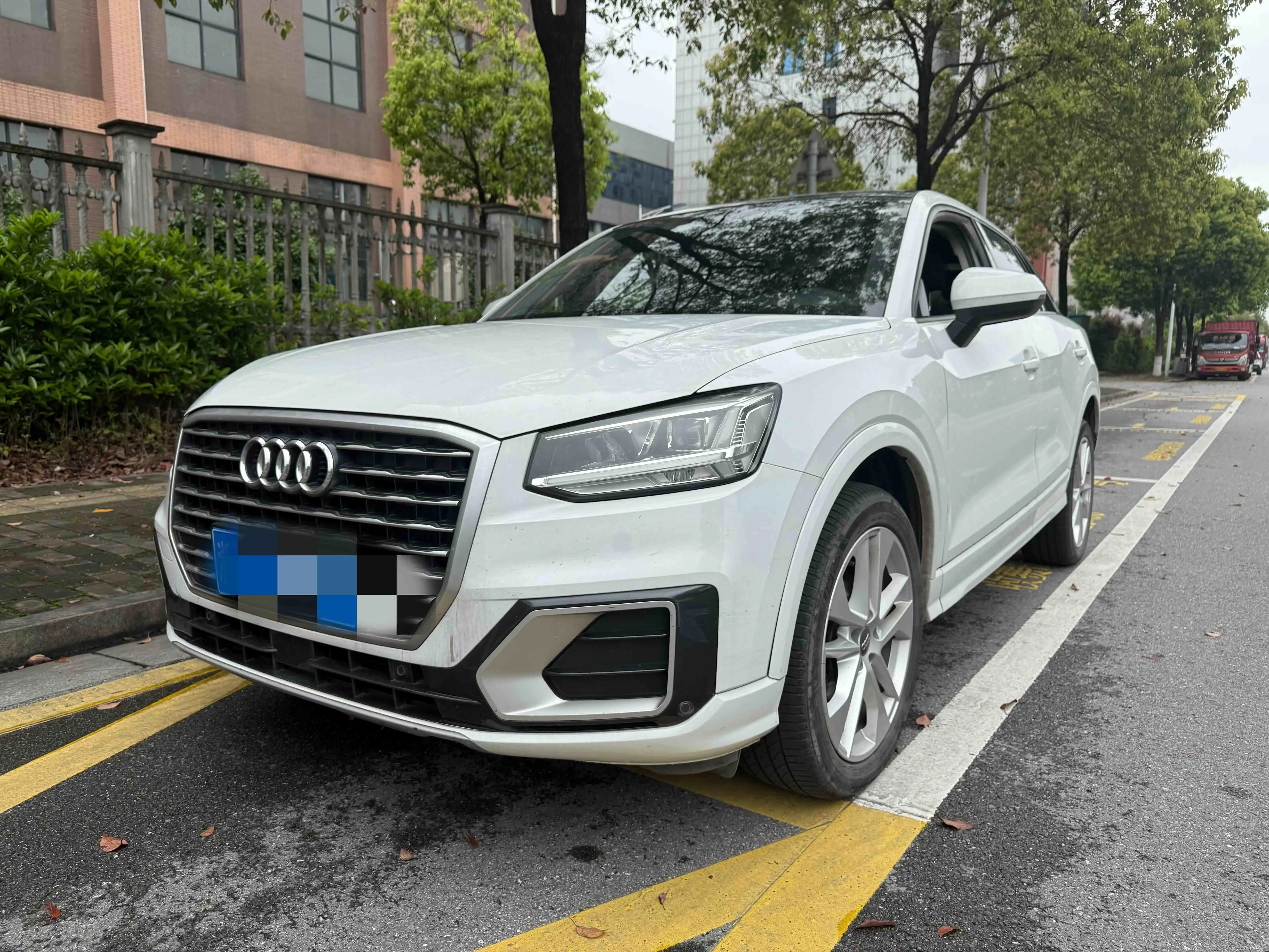 Audi Q2L