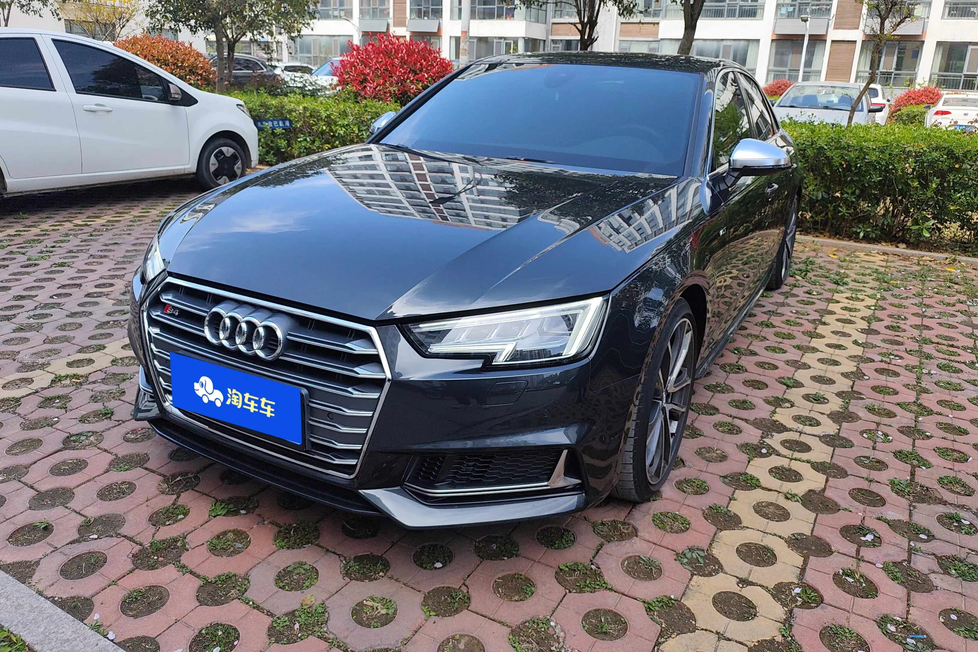 Audi S4