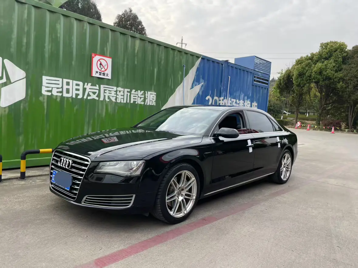 Audi A8