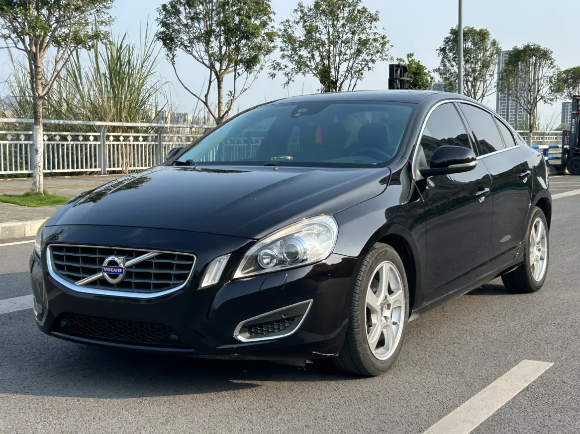 Volvo S60