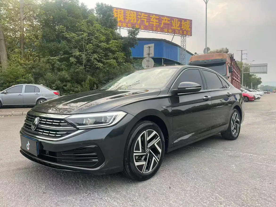 Volkswagen Sagitar