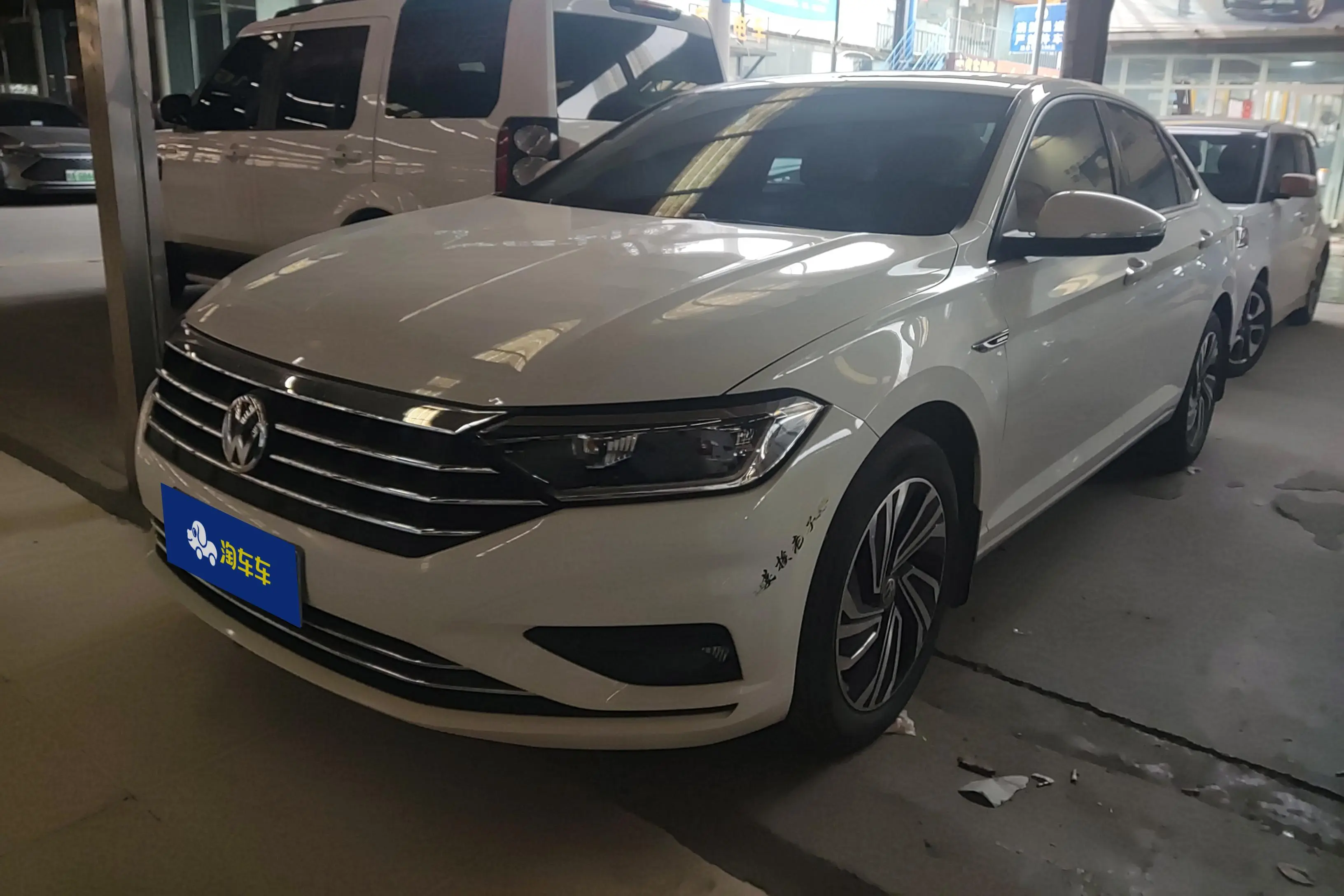 Volkswagen Sagitar