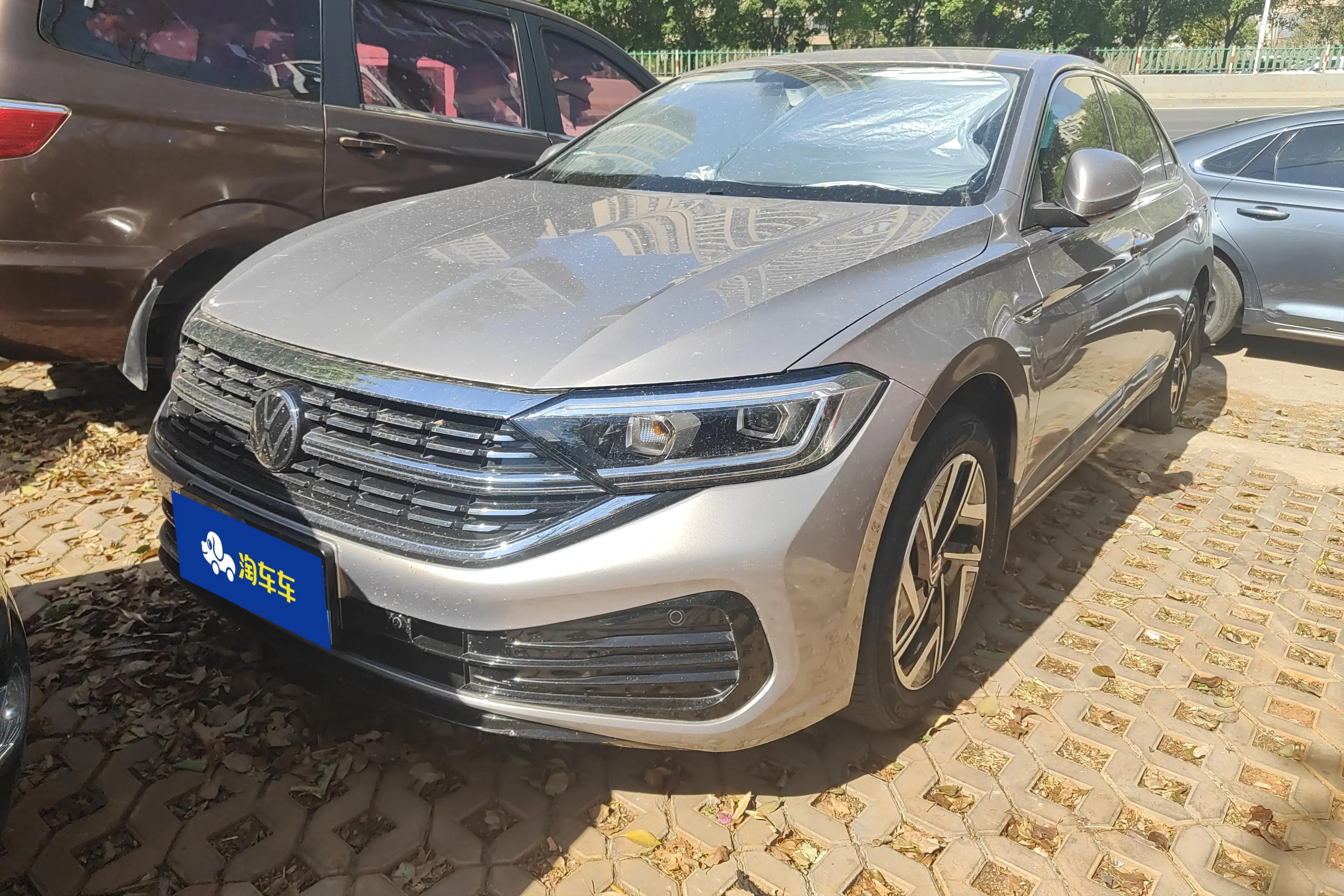 Volkswagen Sagitar