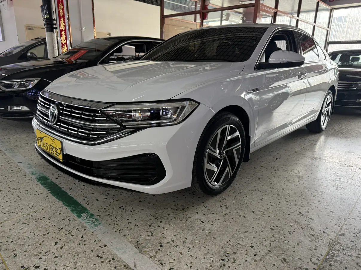 Volkswagen Sagitar