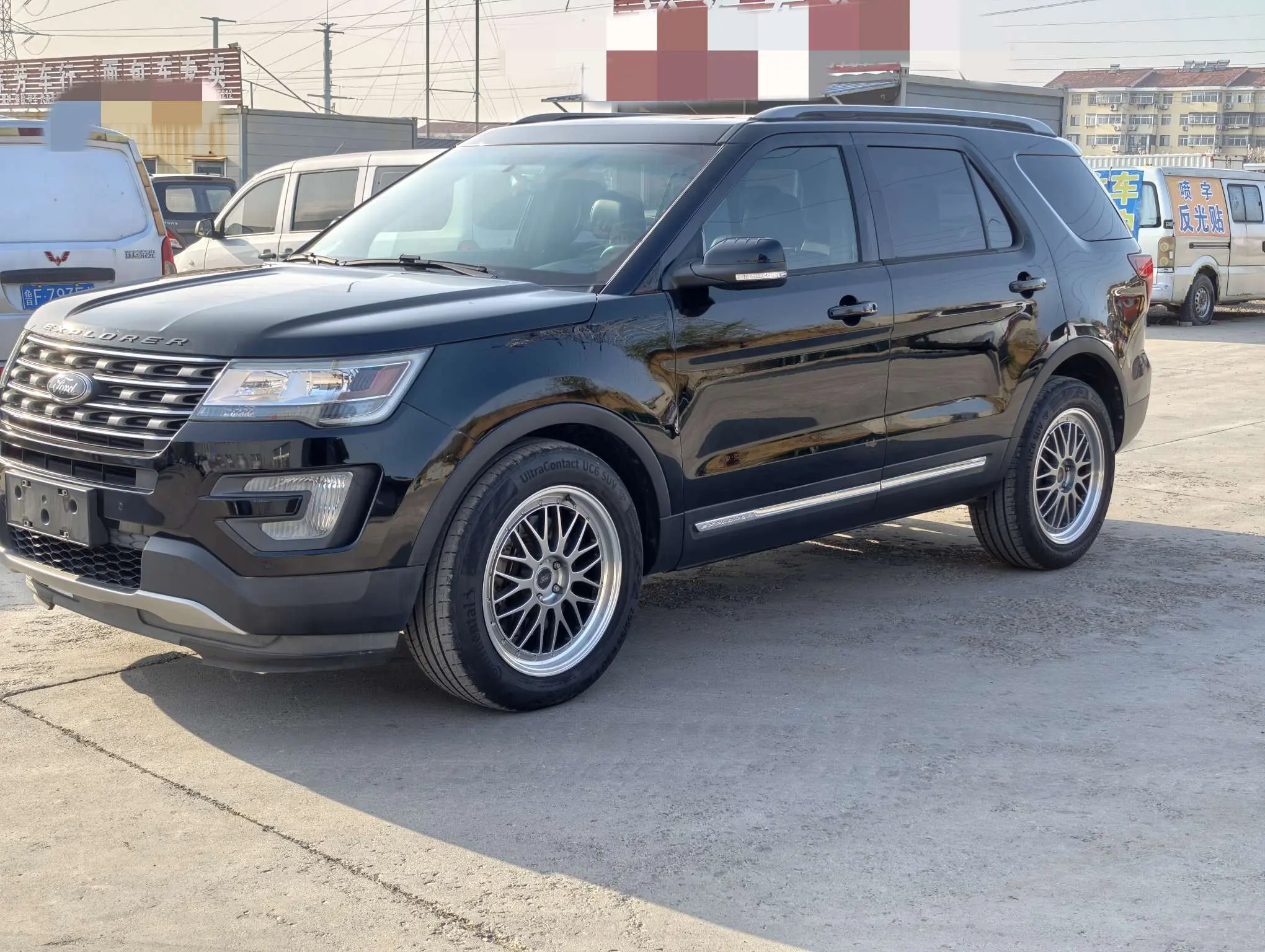 Ford Explorer