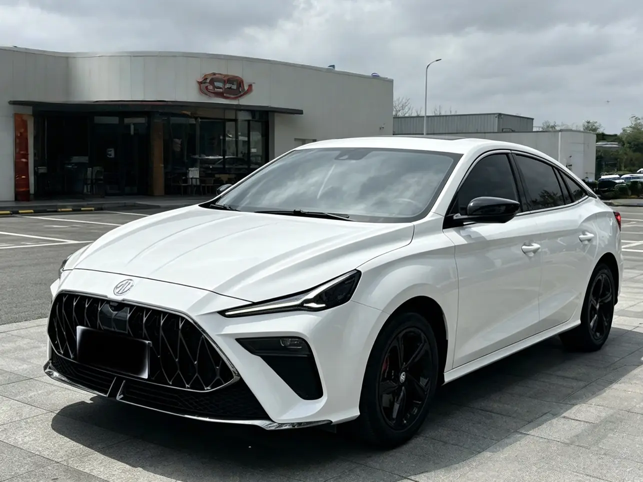 MG 5 Scorpio