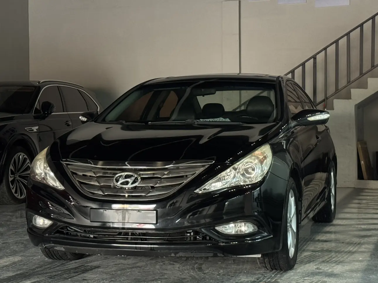 Hyundai Sonata eight