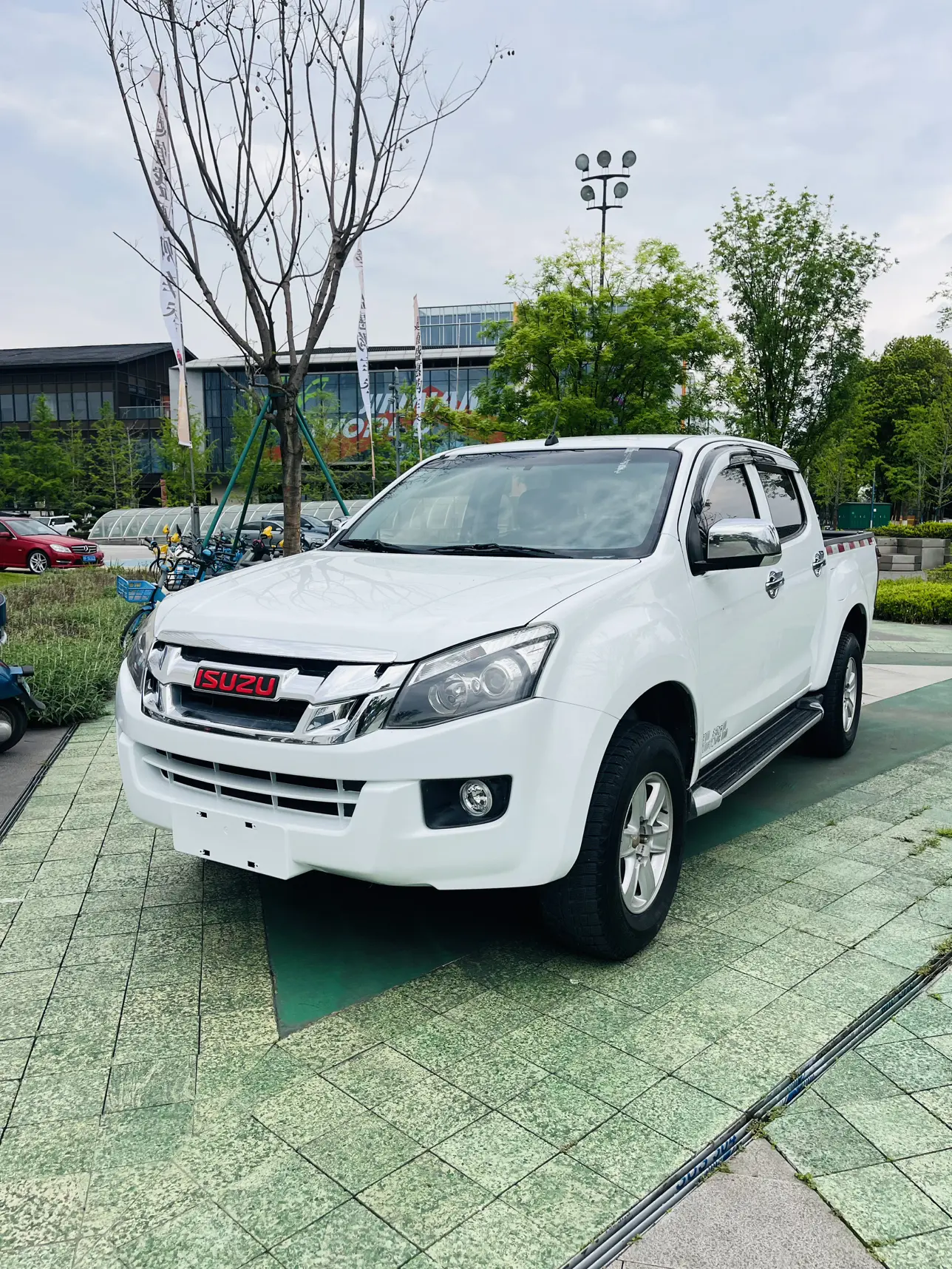 Isuzu D-MAX