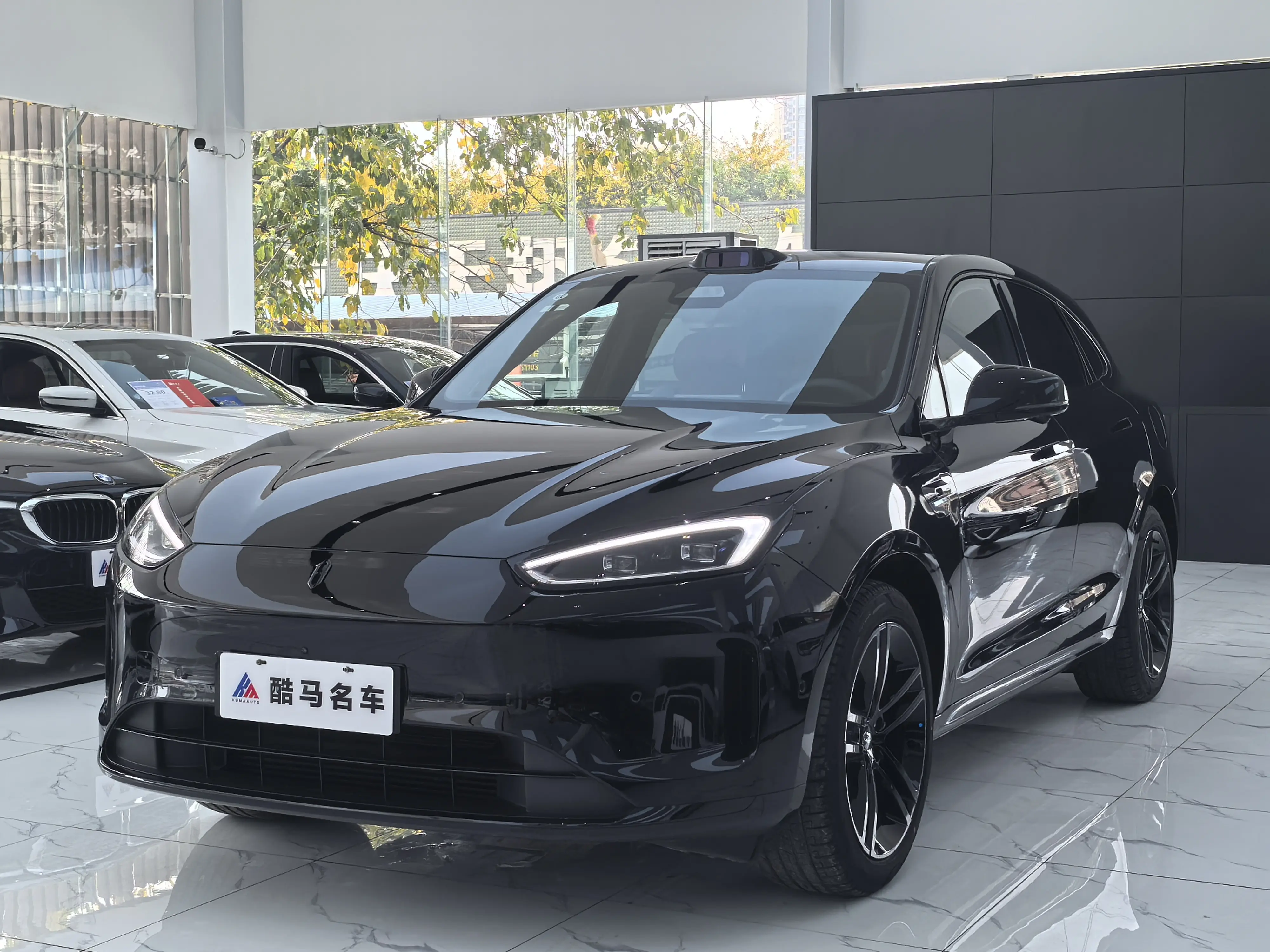 AITO M5