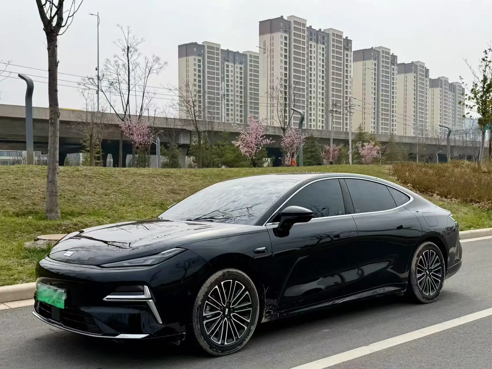 Geely Galaxy Star 8 PHEV