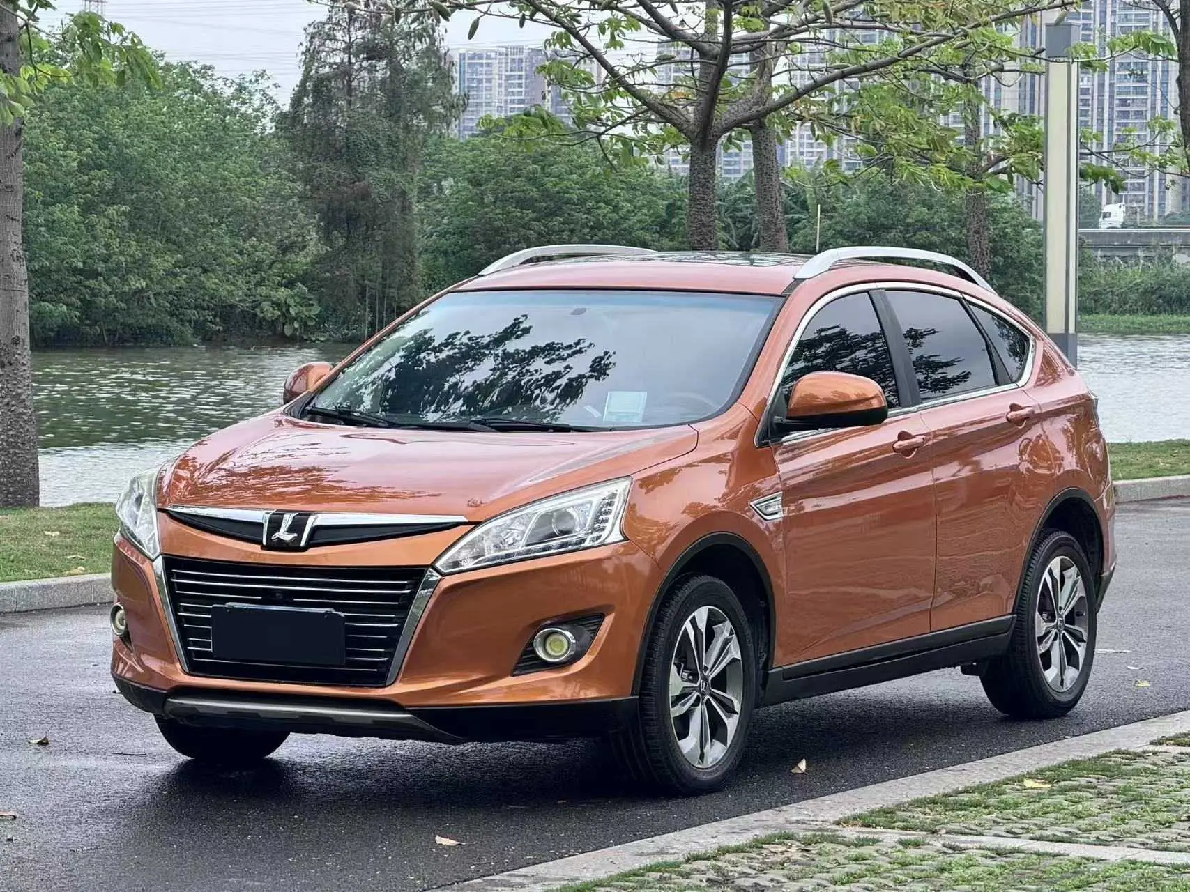 Nazhijie You6 SUV