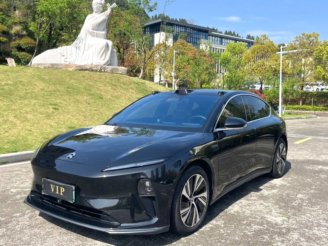 NIO ET5