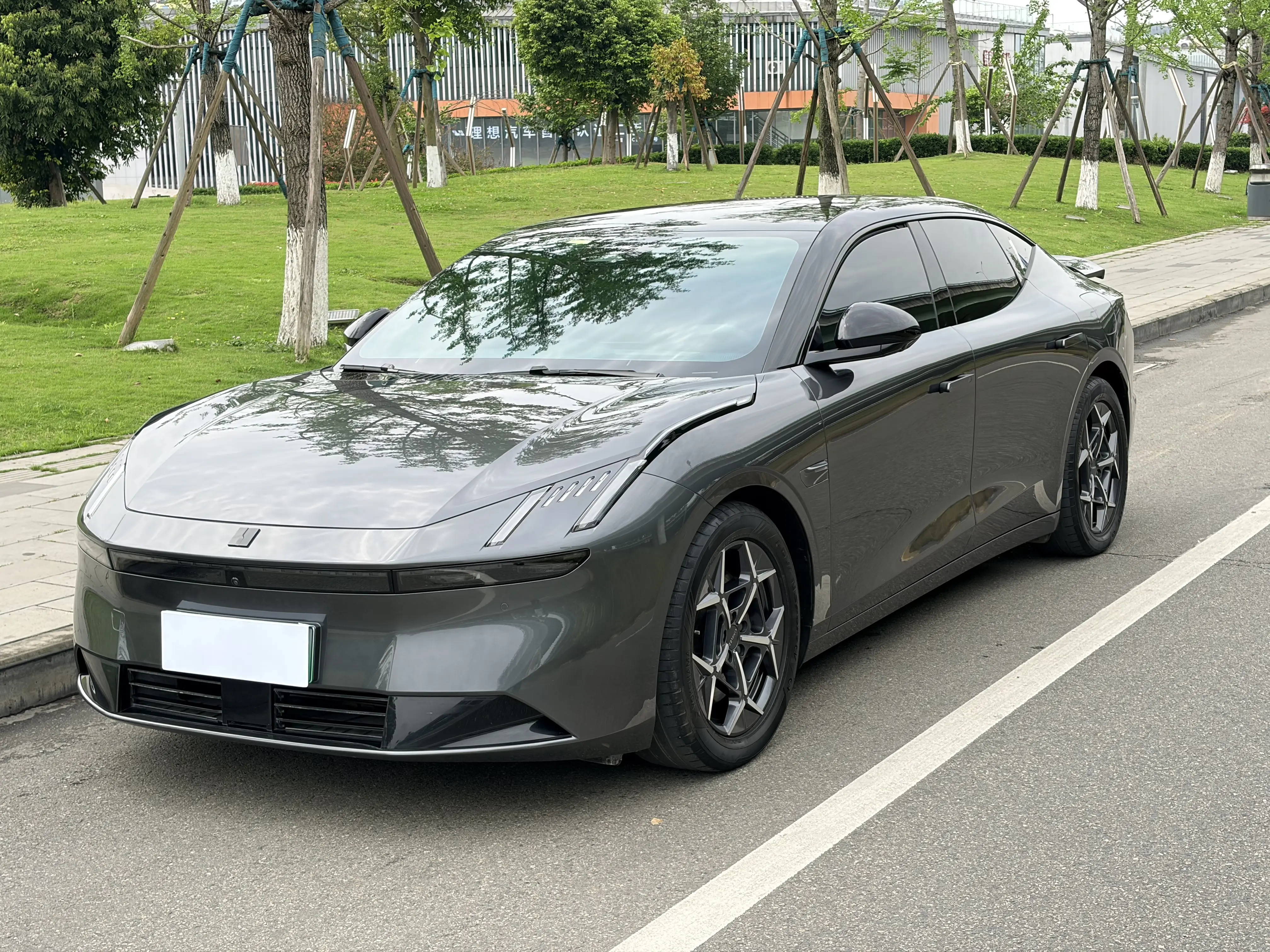 Lynk & Co Z10