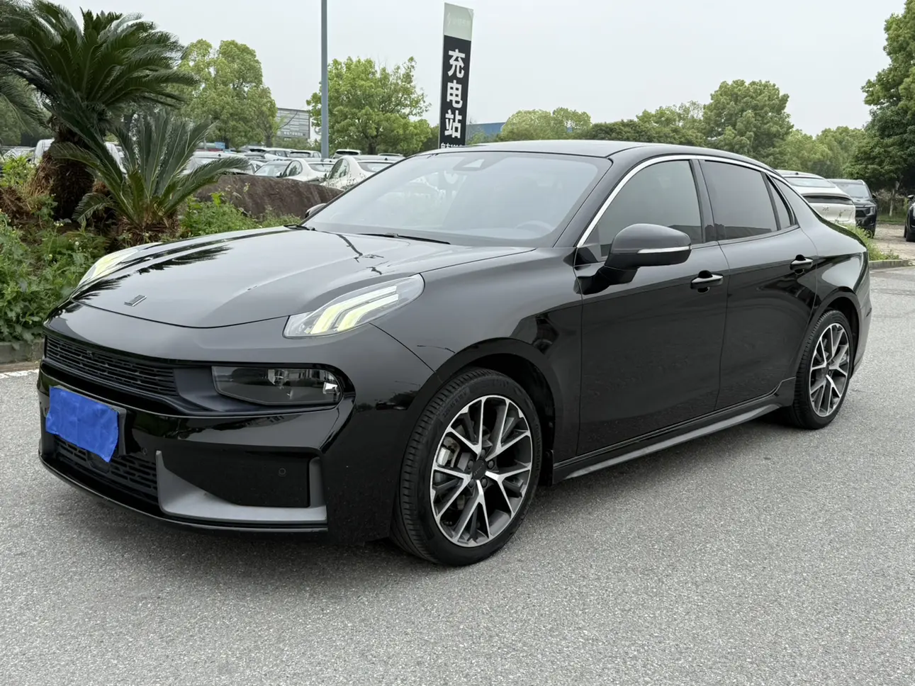 Lynk & Co 03