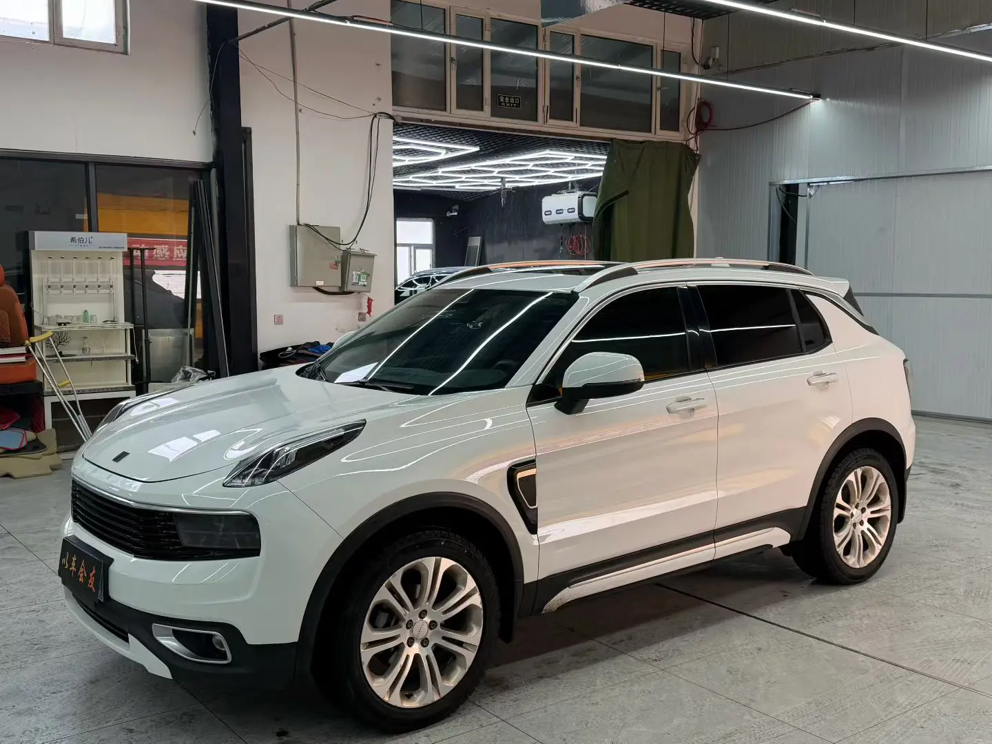 Lynk & Co 01