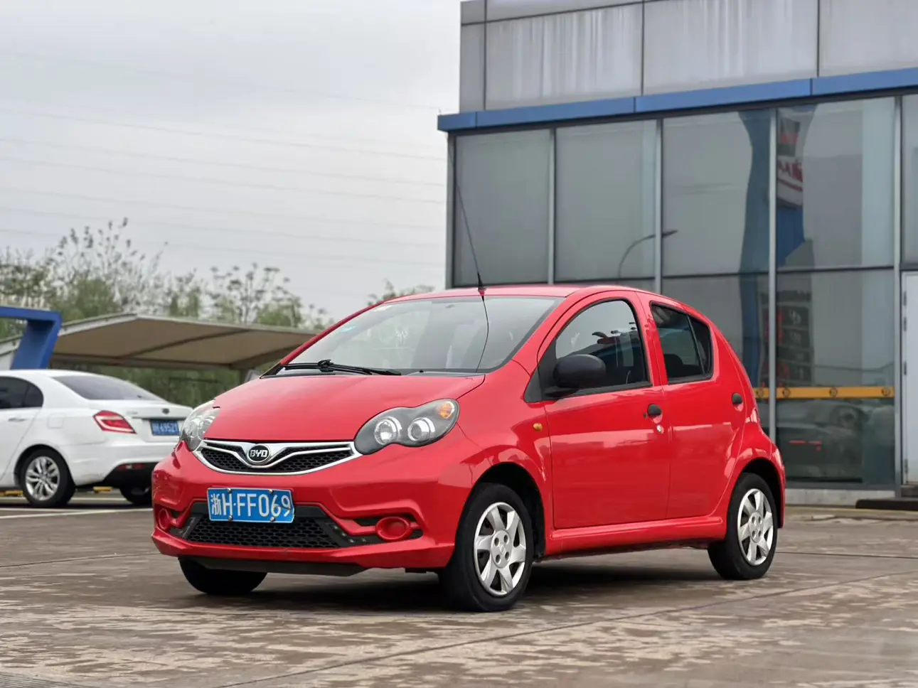 BYD F0