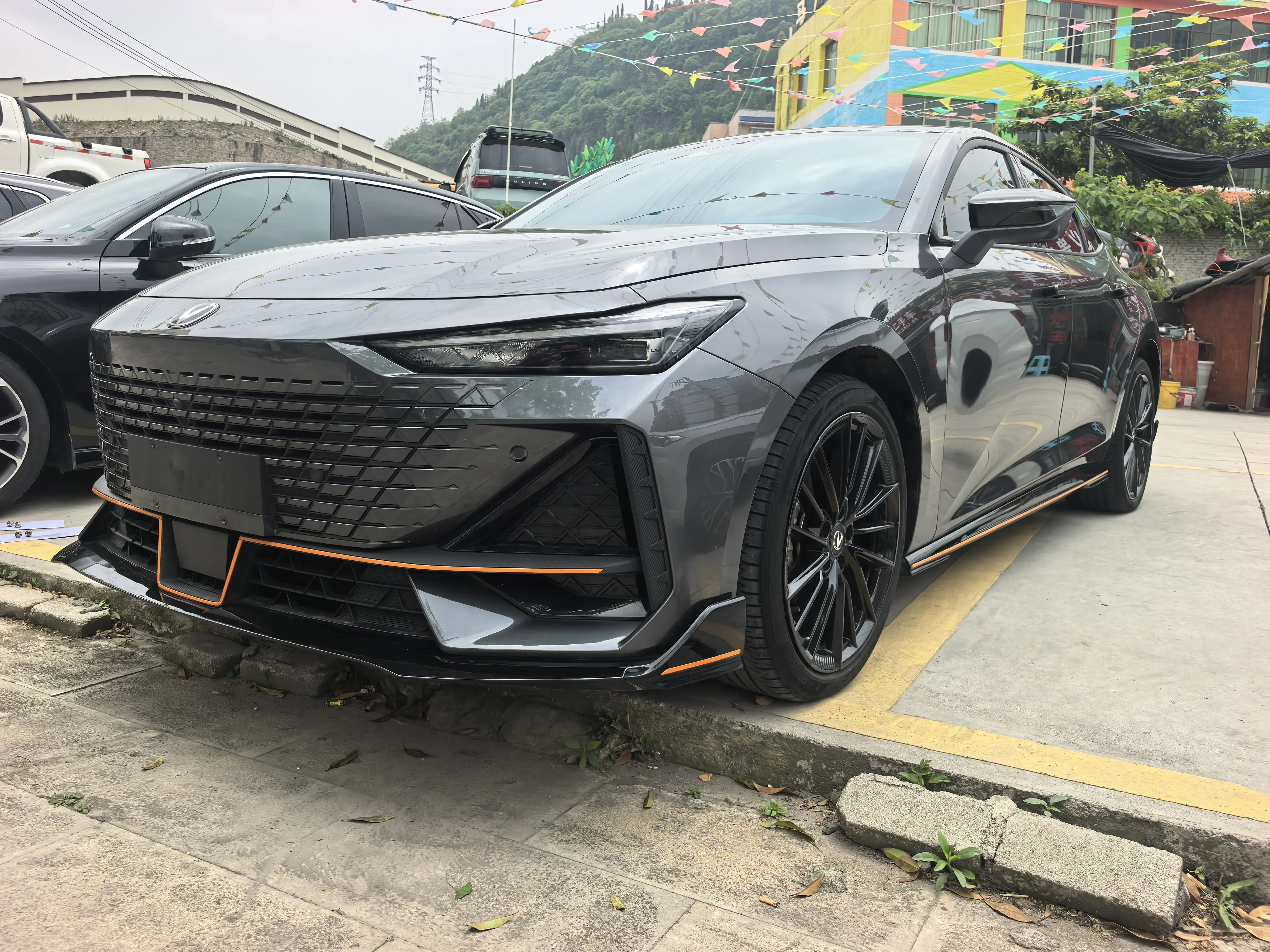 Changan UNI-V