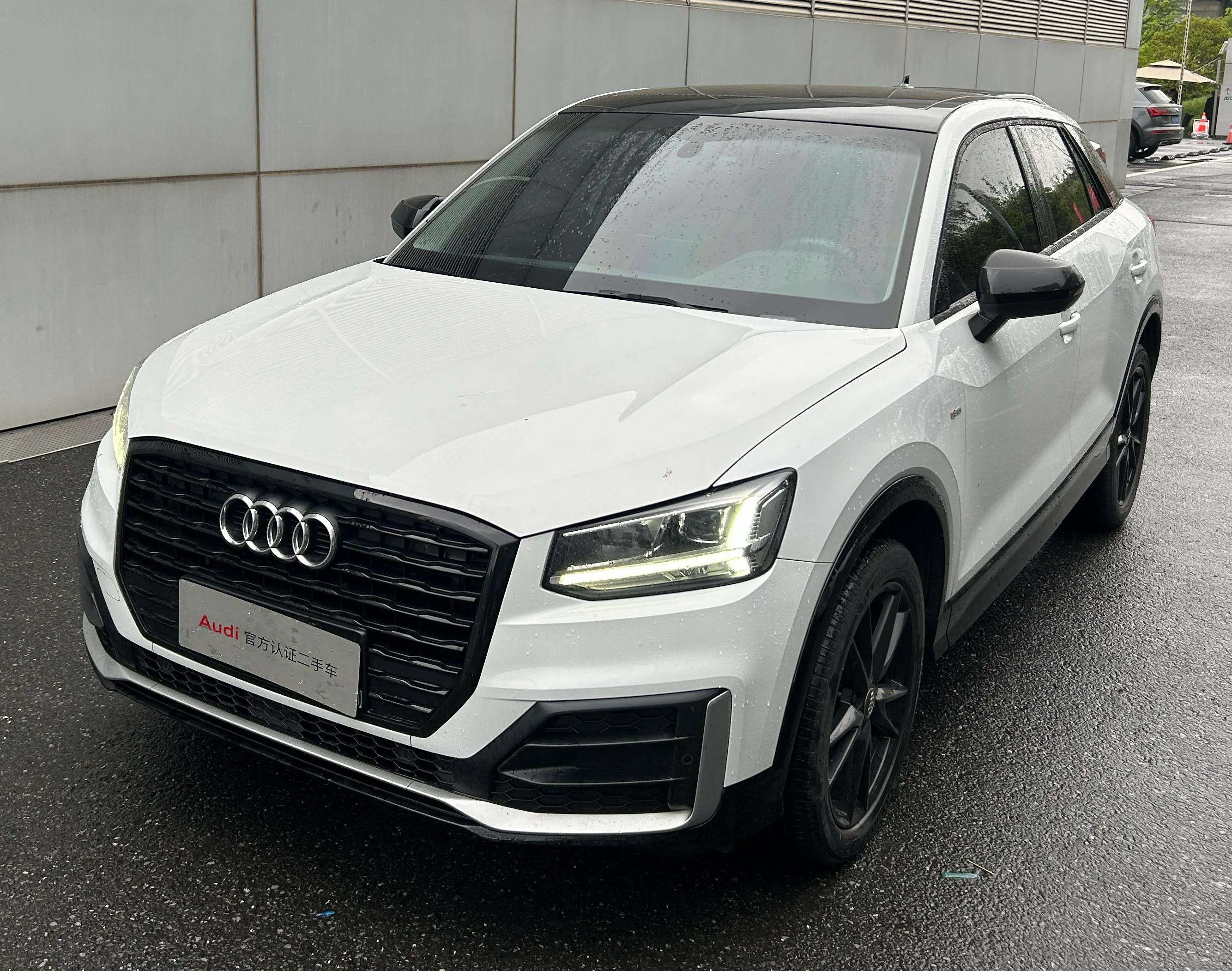 Audi Q2L