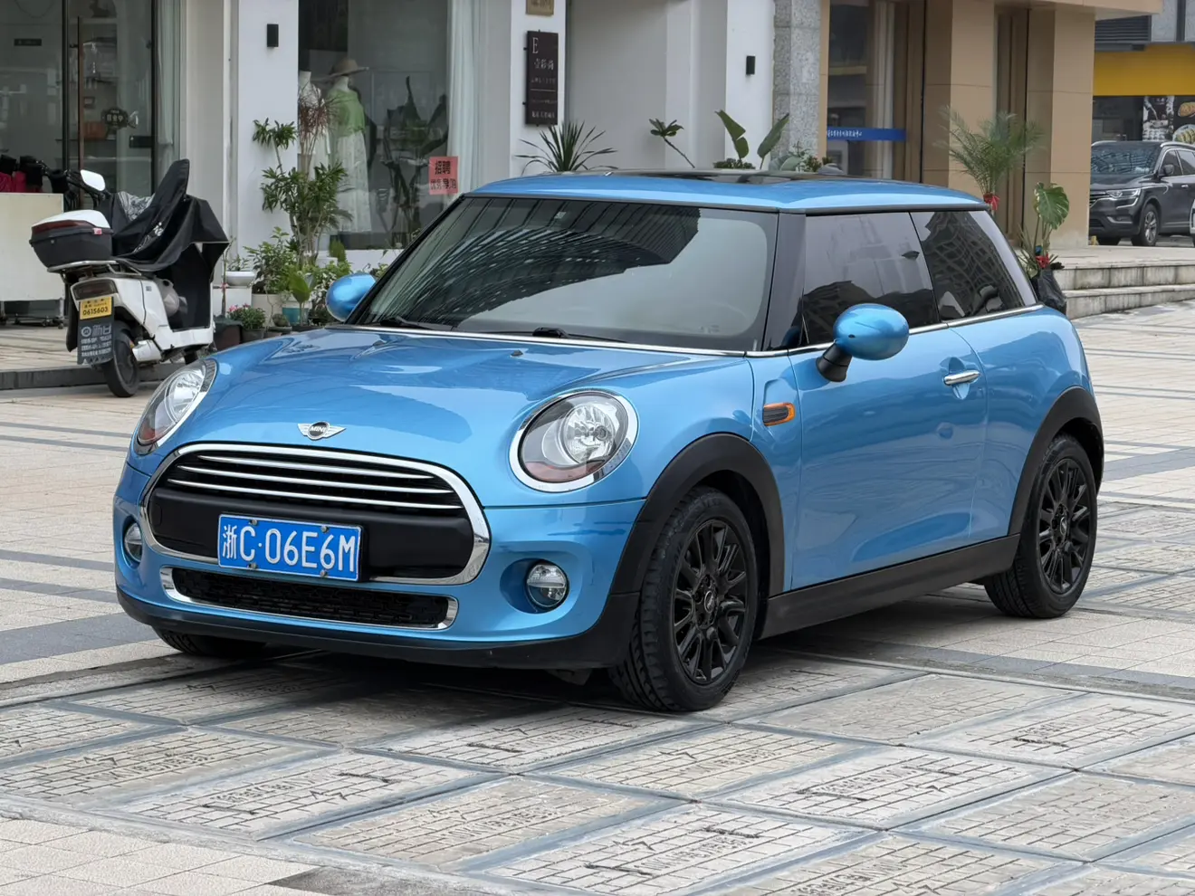 MINI MINI