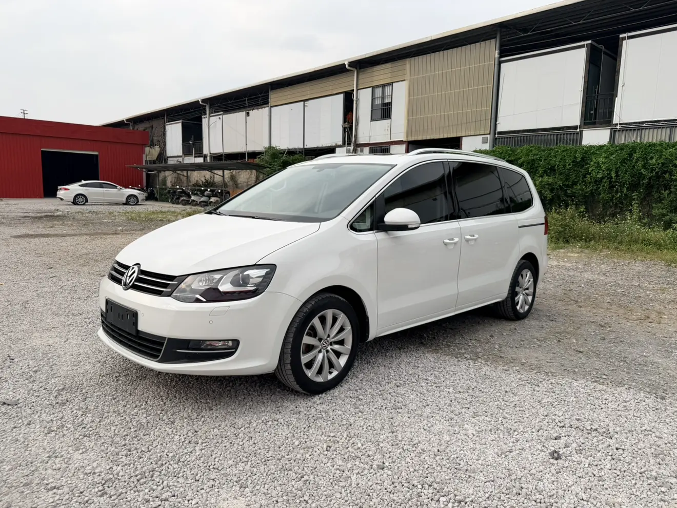 Volkswagen Sharon