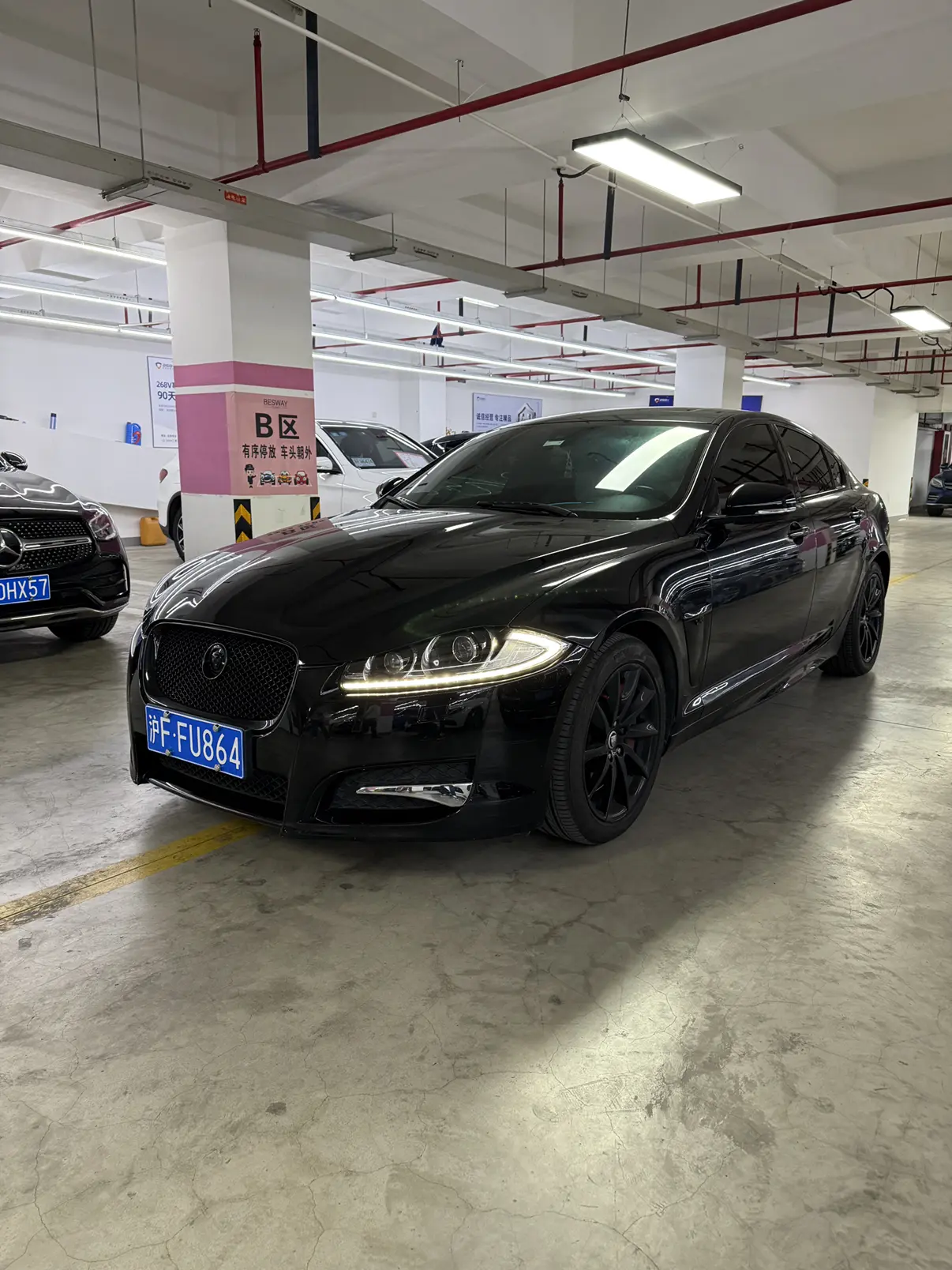 Jaguar XF