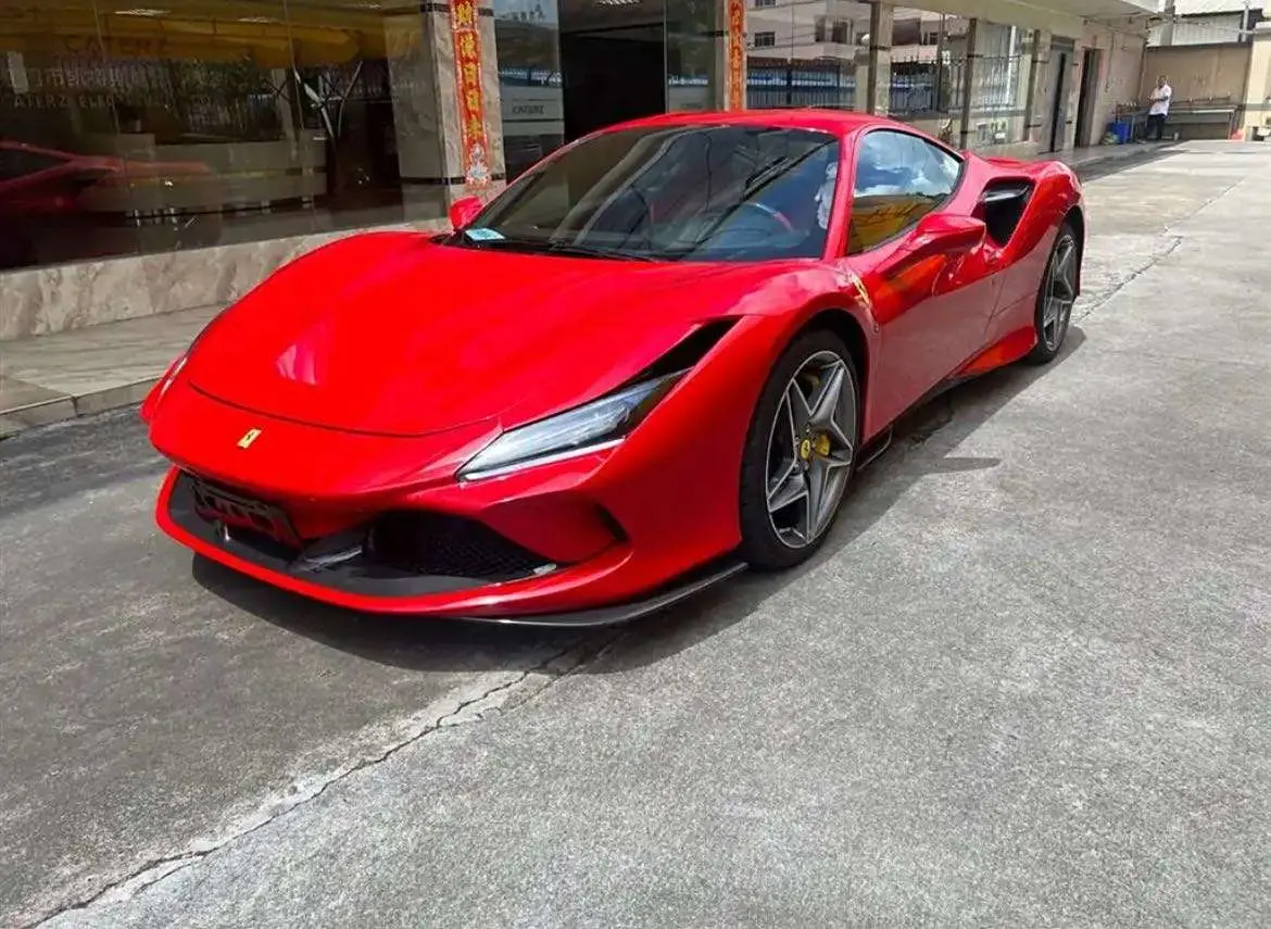 Ferrari F8