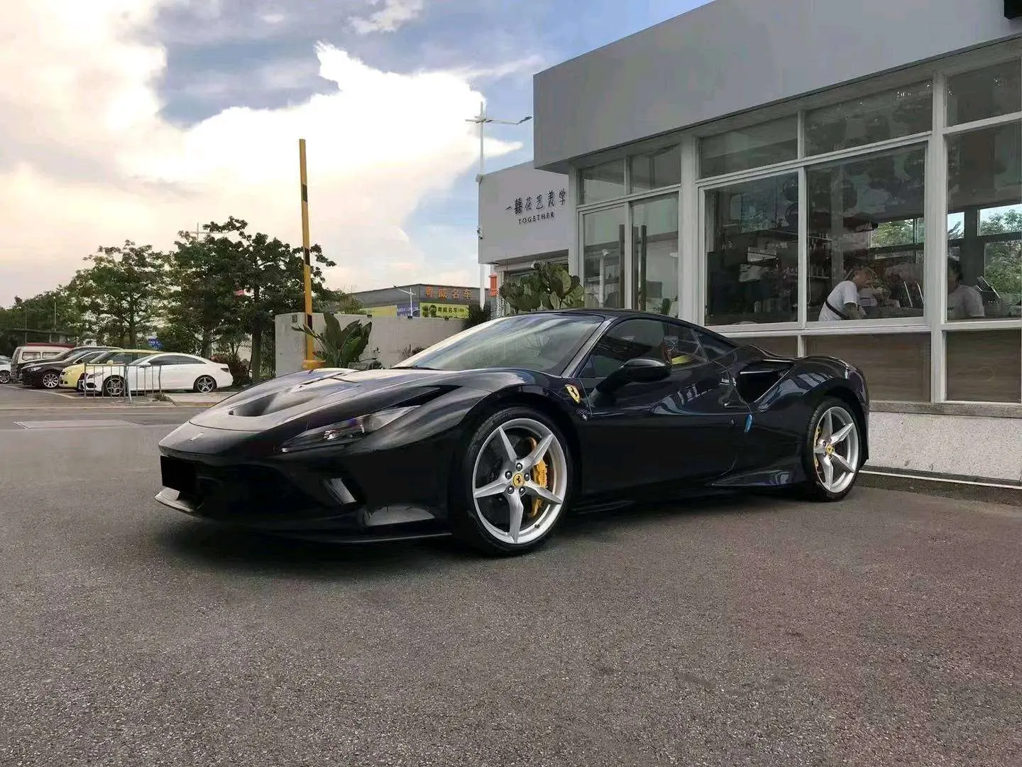 Ferrari F8