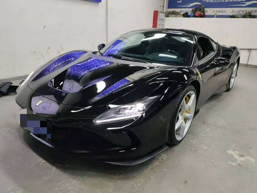 Ferrari F8