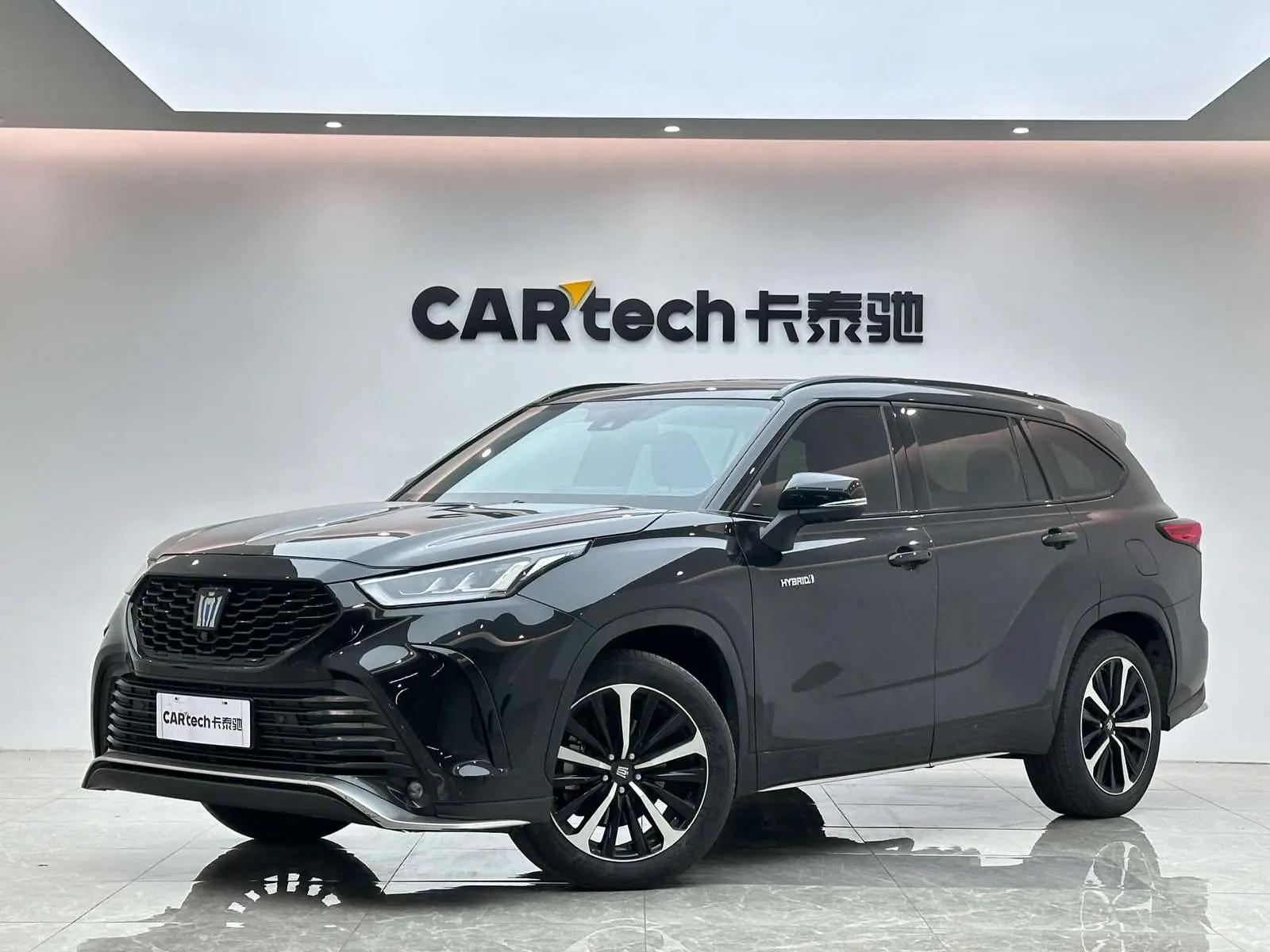 Toyota Crown Kluger