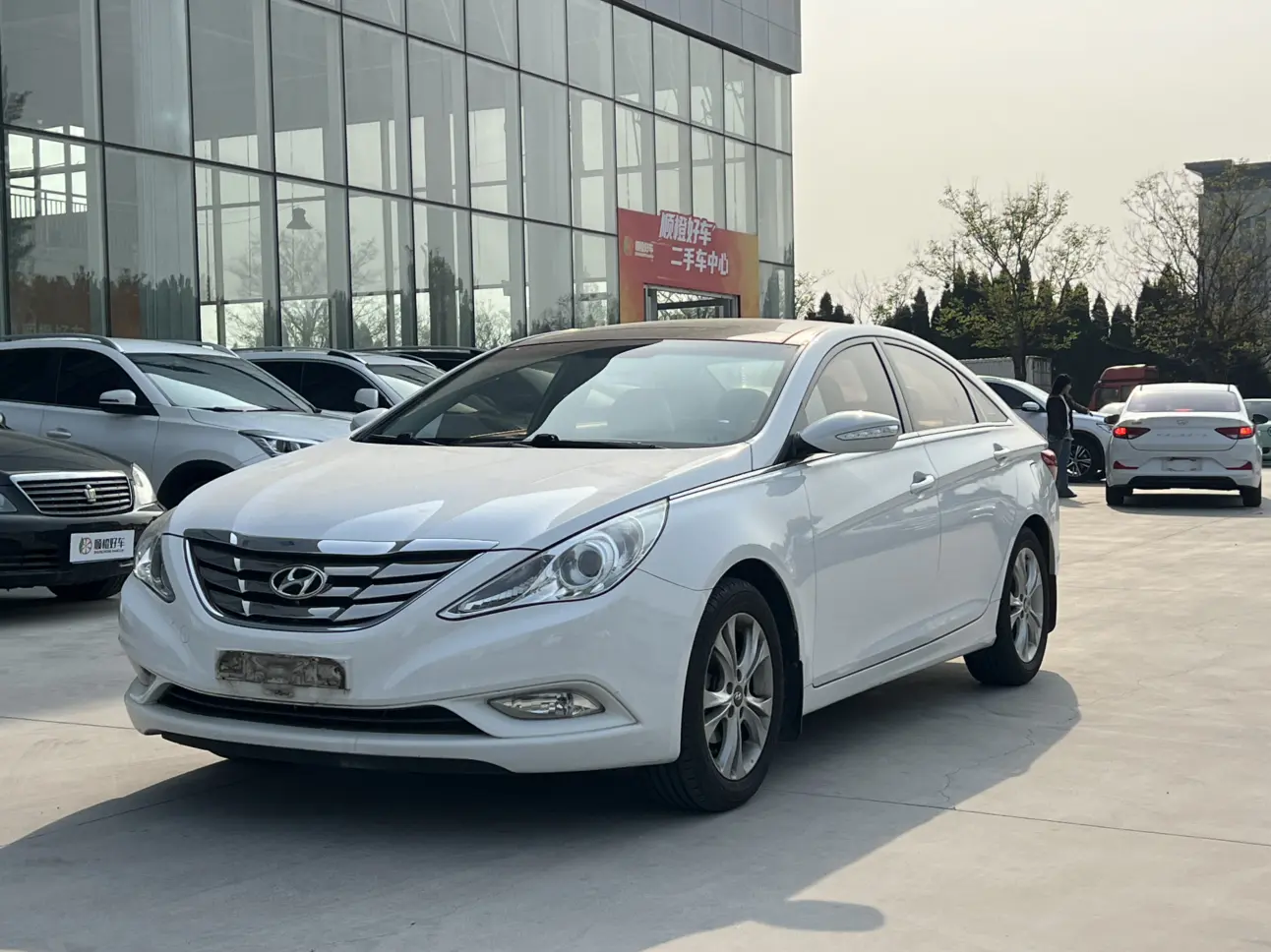 Hyundai Sonata eight