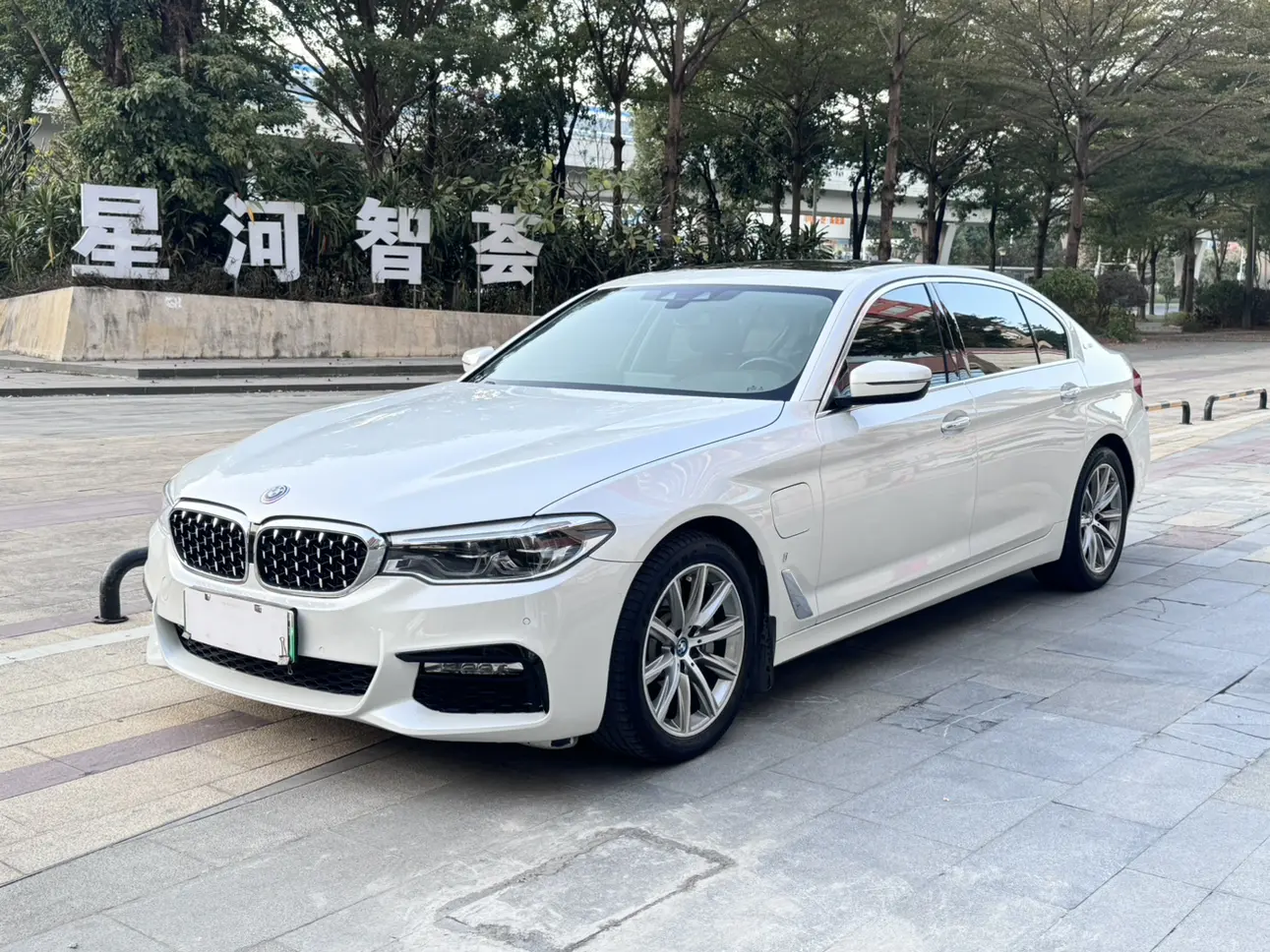 BMW 5 Series PHEV