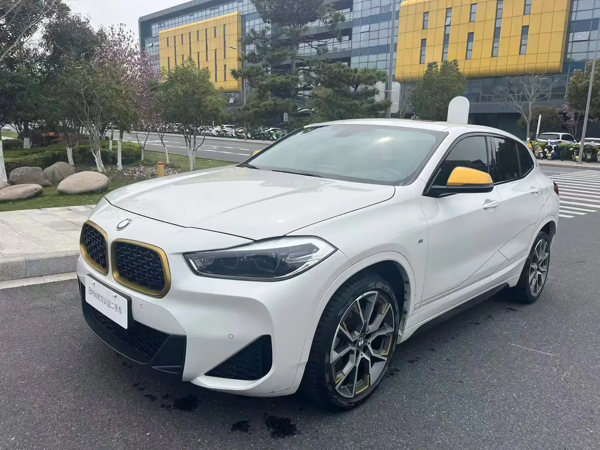 BMW X2