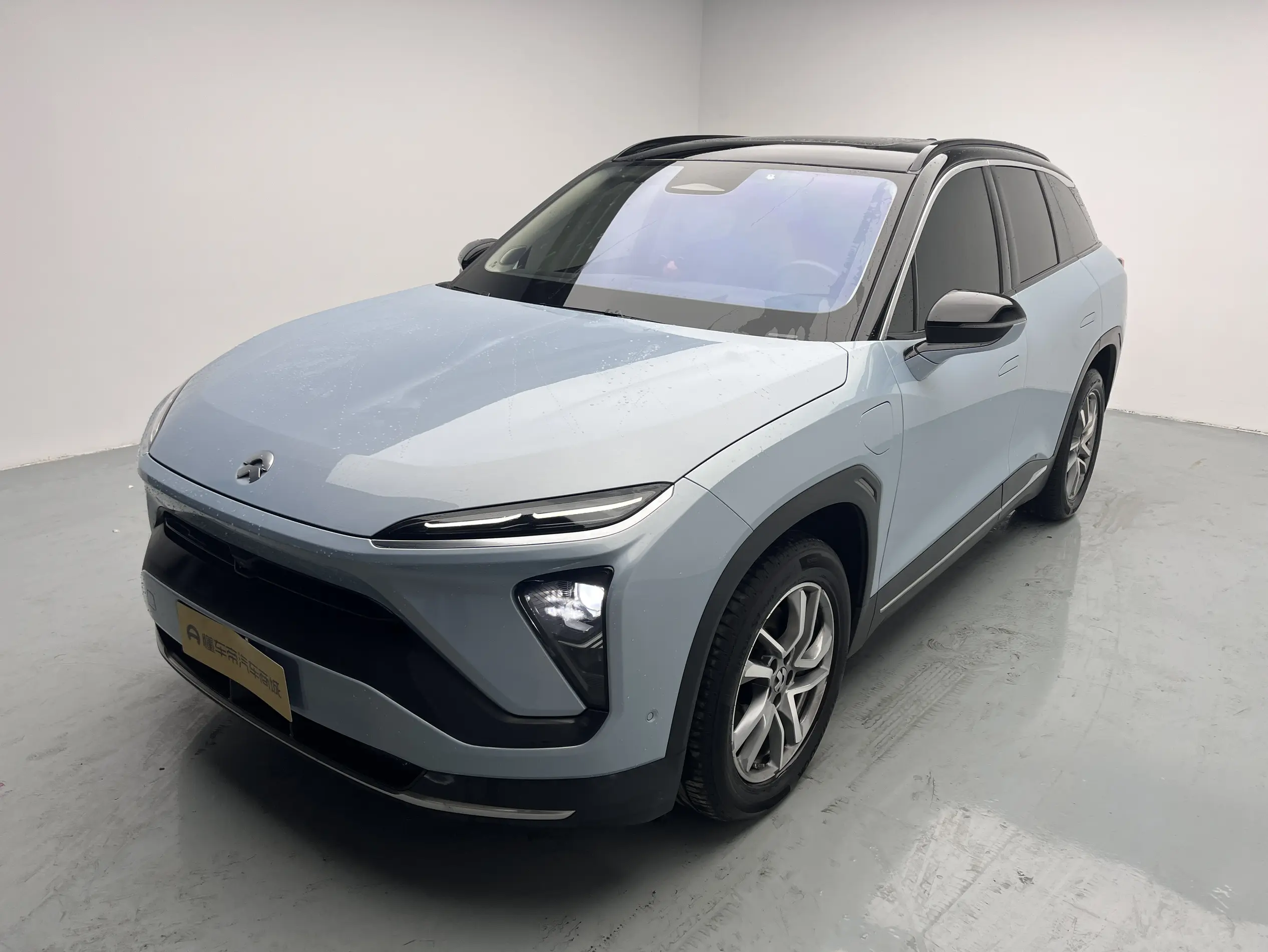 NIO ES6